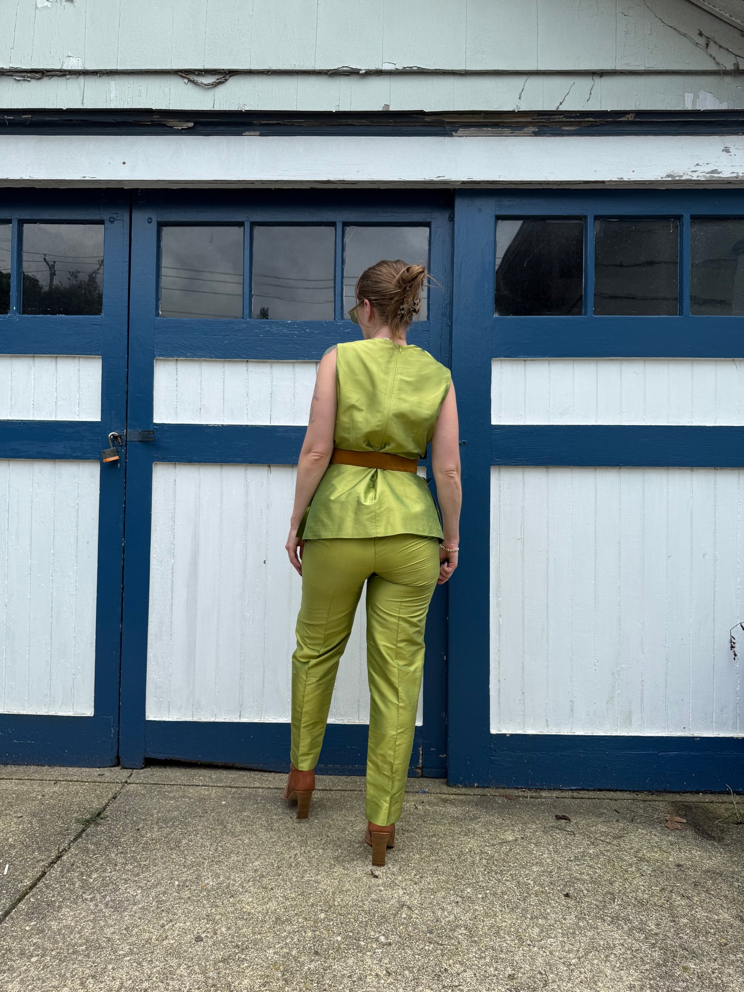 100% Silk Green 2 Piece Set 1990s