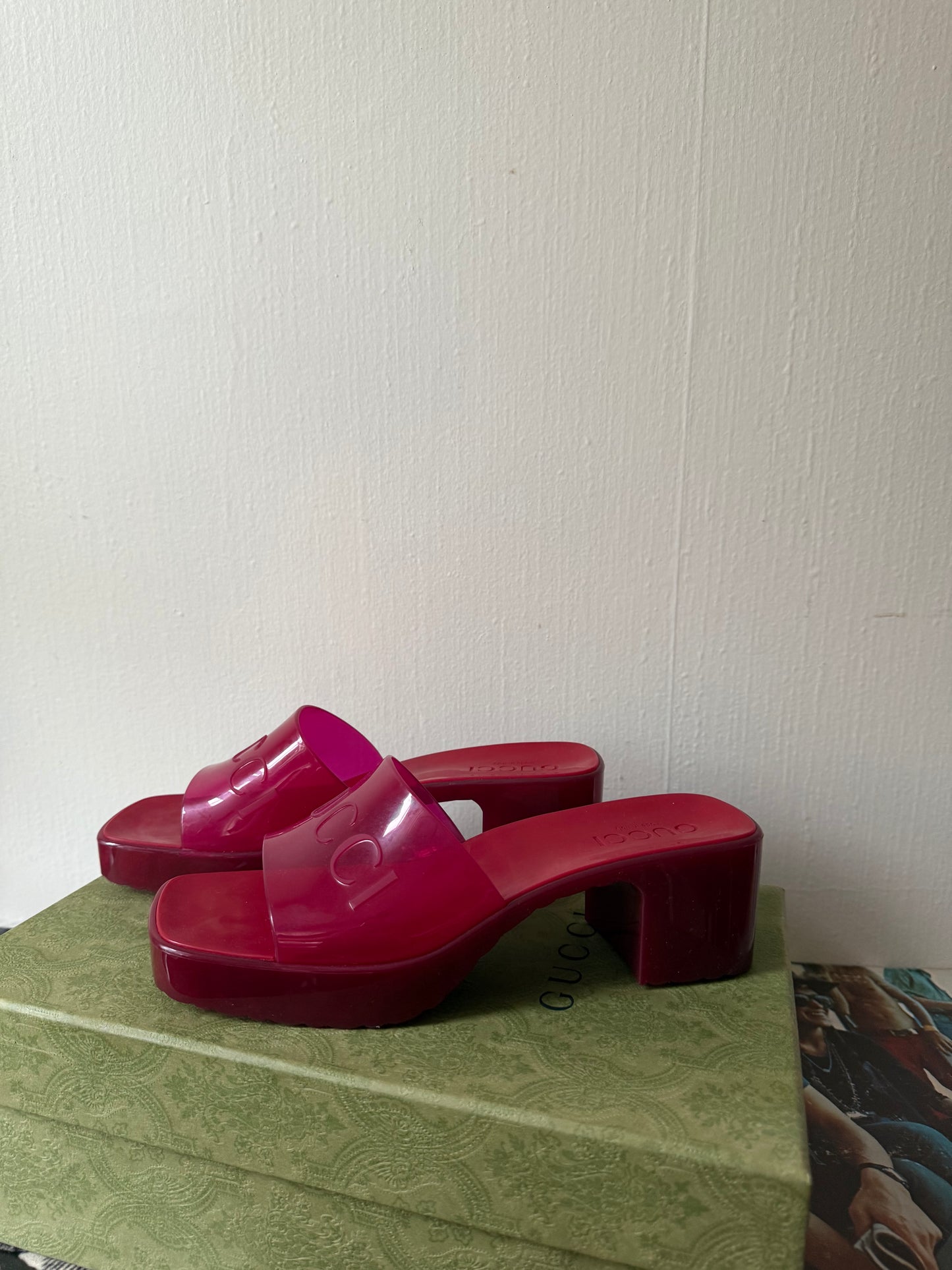 Gucci Pink Sandals