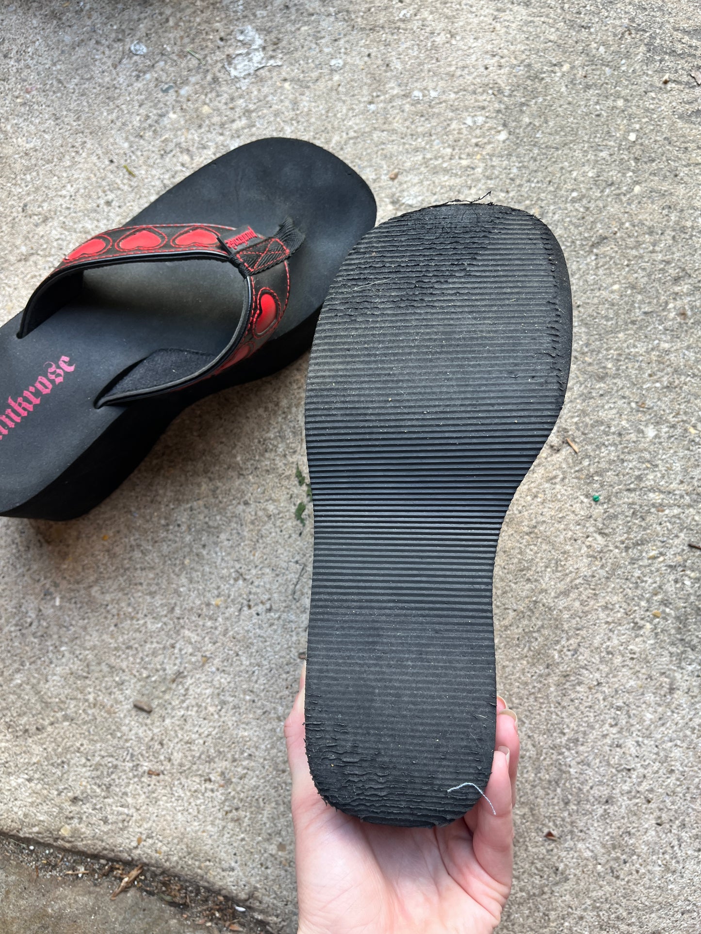 Vintage 1990s Flatform Heart Flipflops