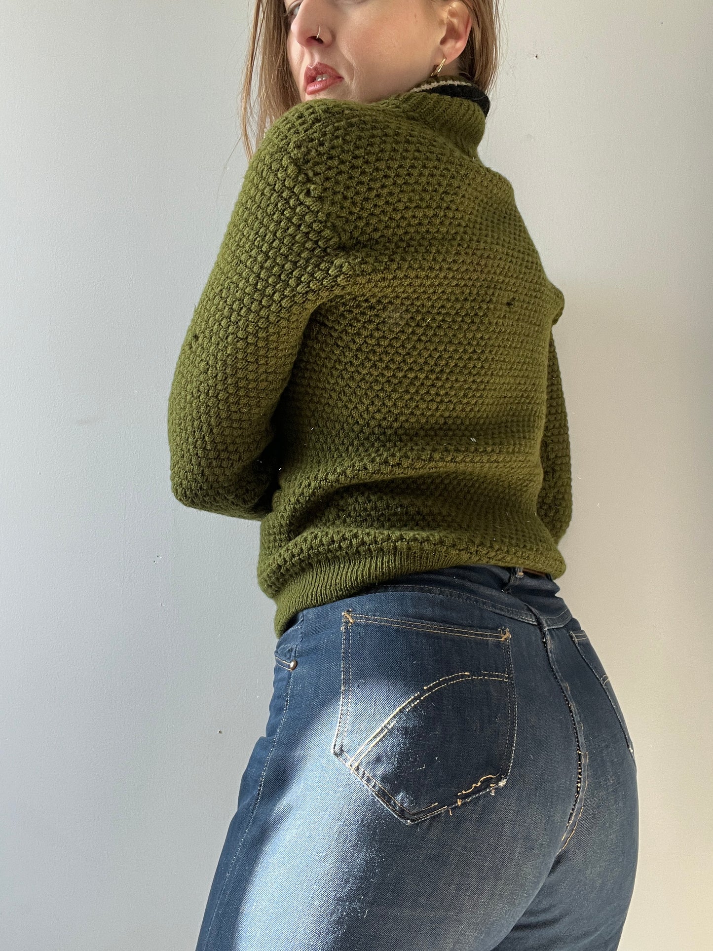 1950s Avocado Green Pennleigh Knit Shawl Sweater S