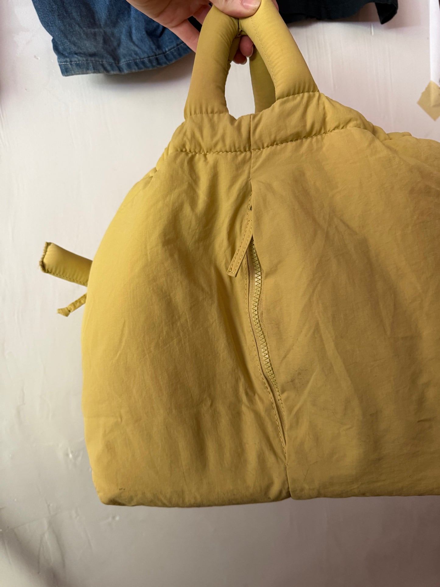 Olend Pale Yellow Ona