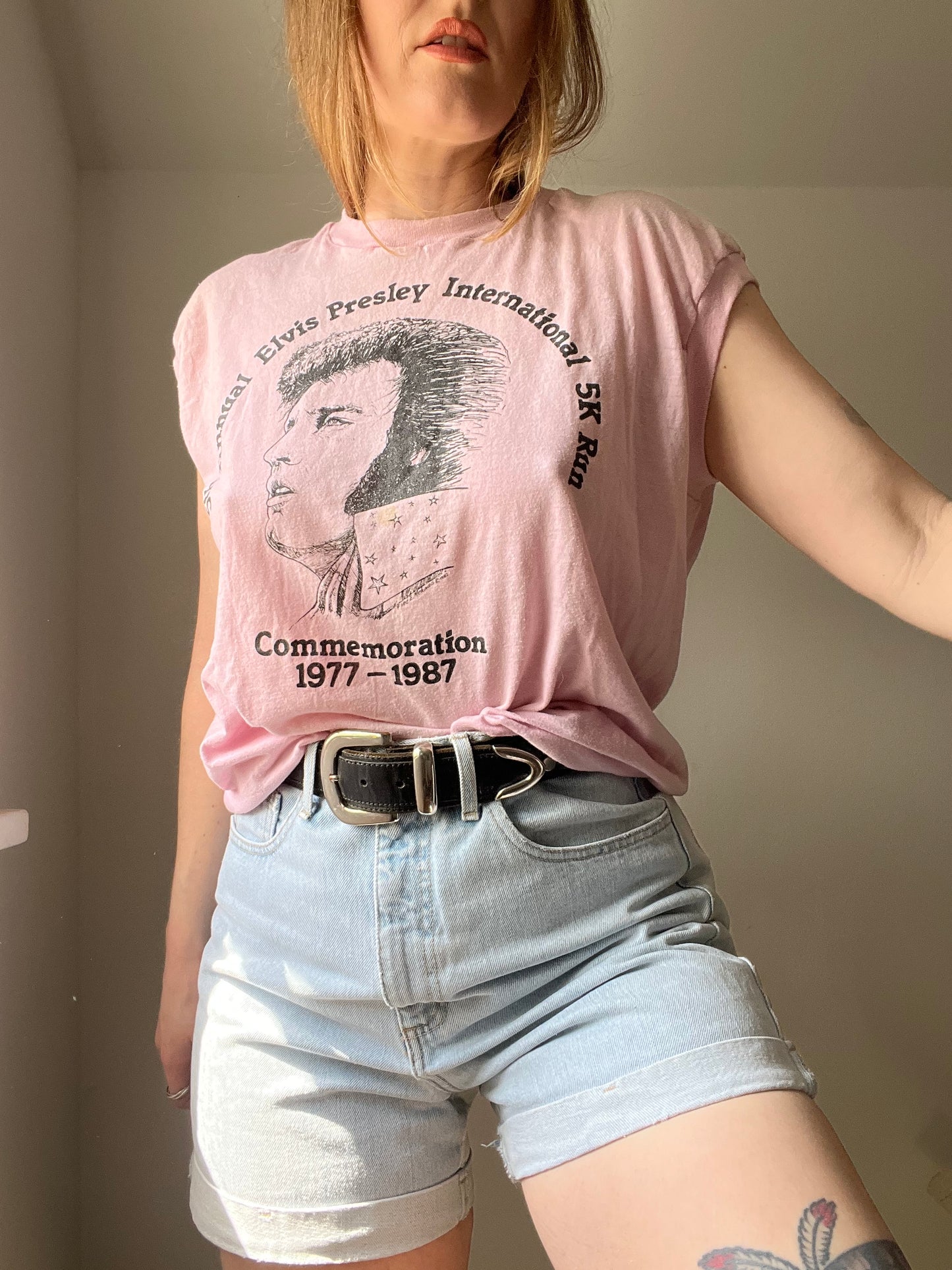 1980’s Elvis 5k Pink Tee M