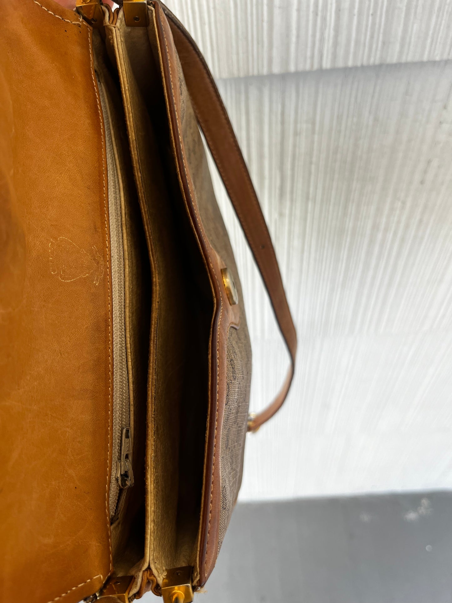 Vintage 1980s Gucci Crossbody Purse Guccissima