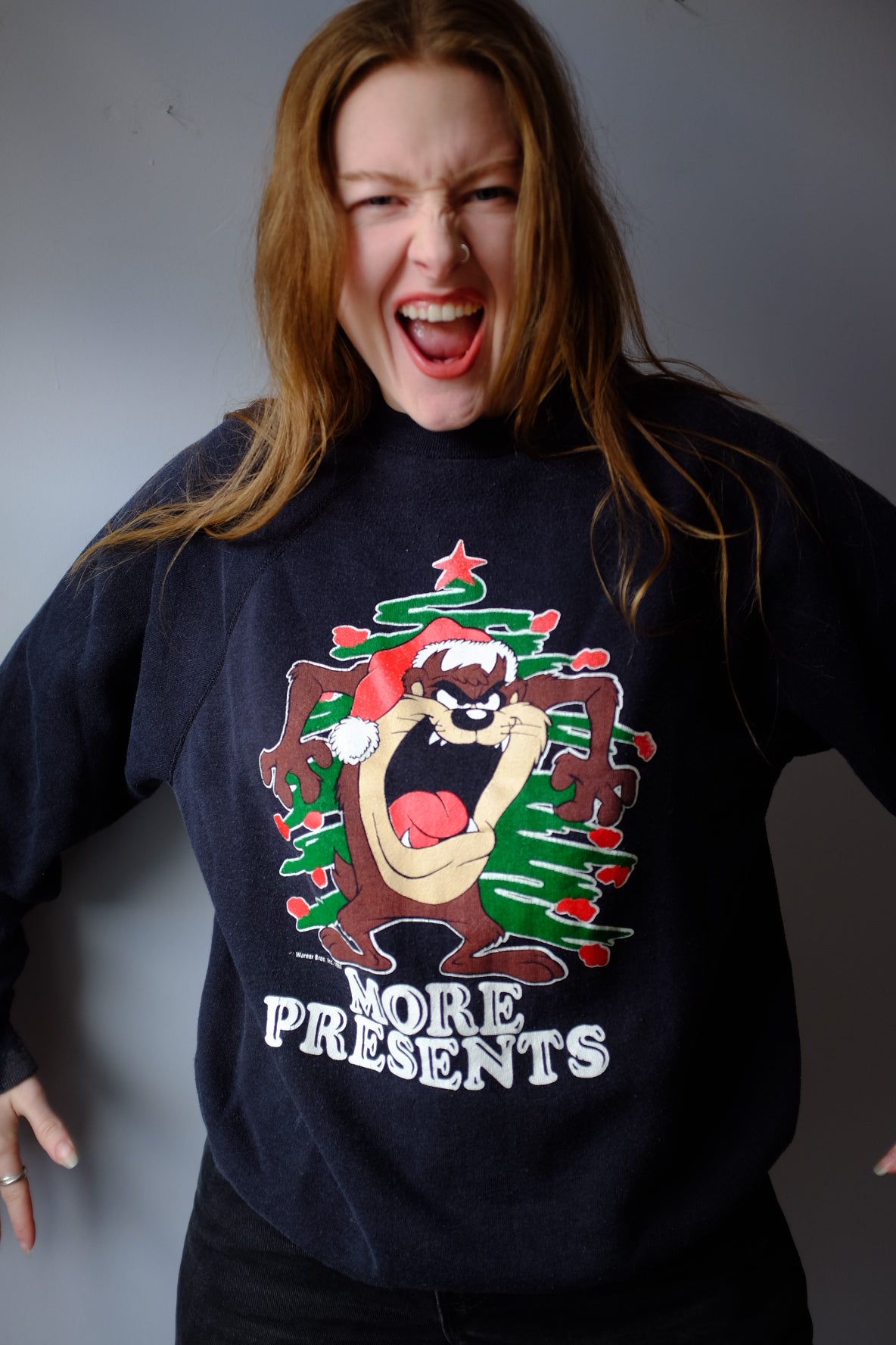 1980s Tasmanian Devil Holiday Sweater