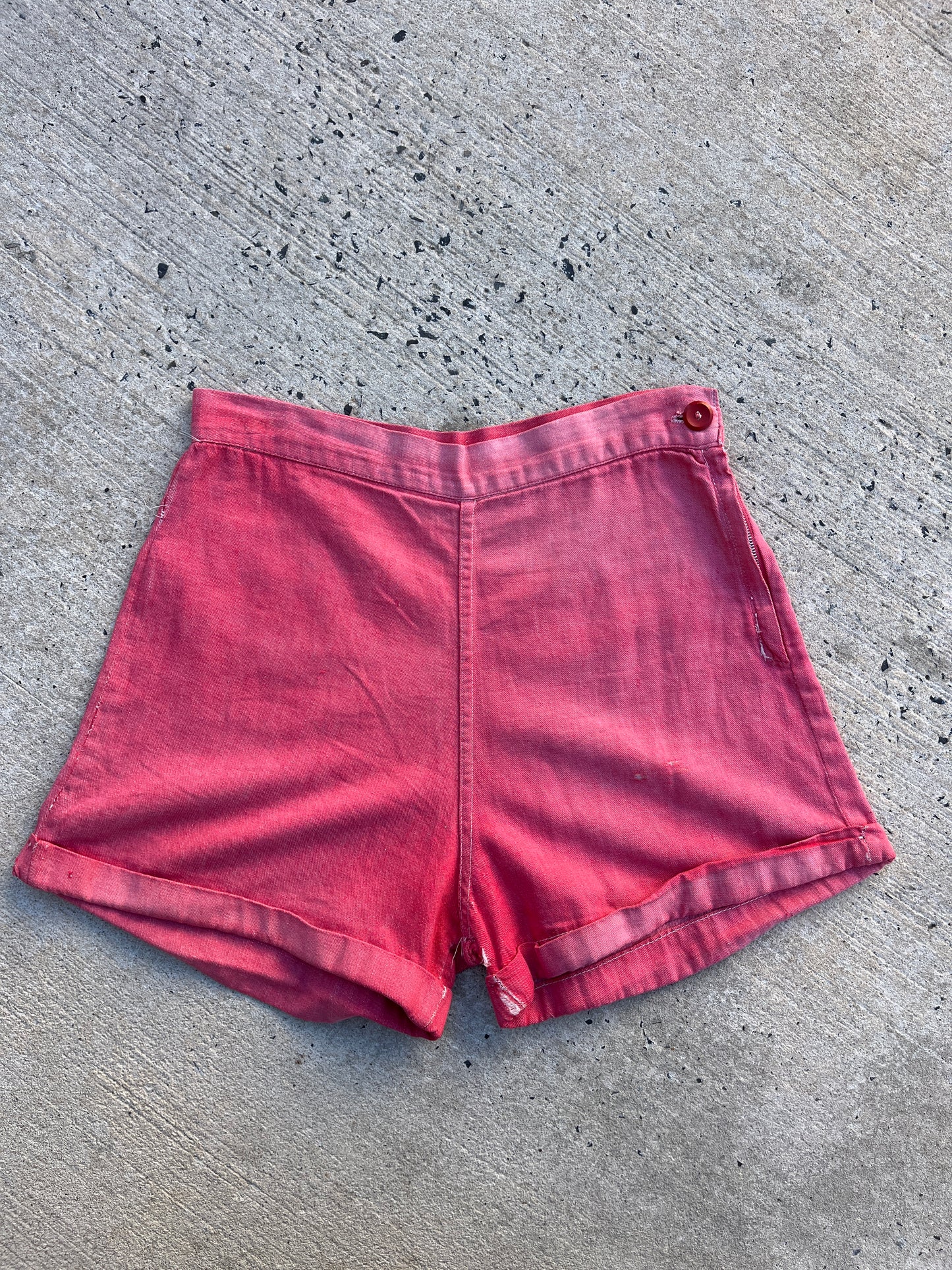 1940s Side Zip Pink Shorts 26”