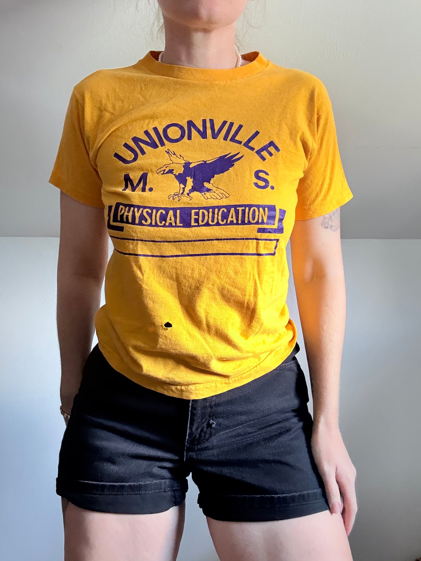 1970s Unionville PE Yellow Tee Champion Tag S