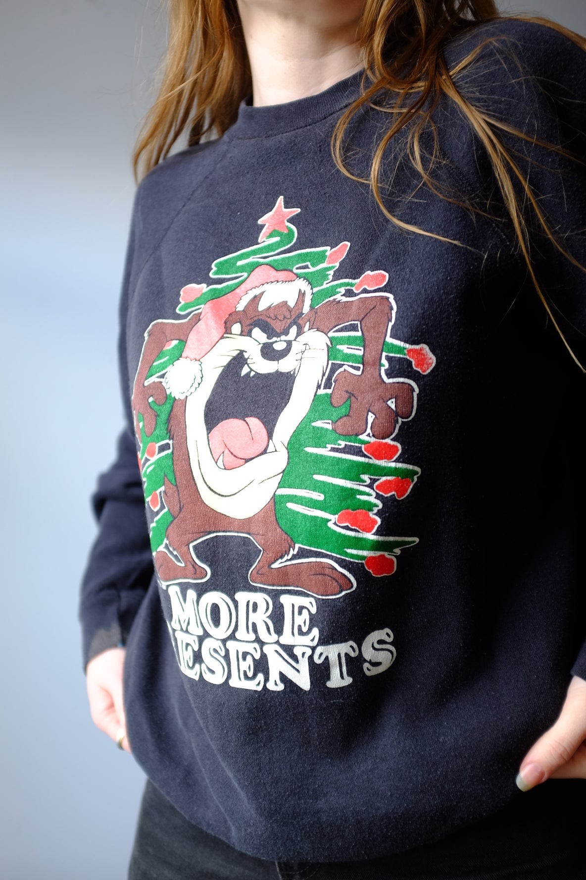 1980s Tasmanian Devil Holiday Sweater