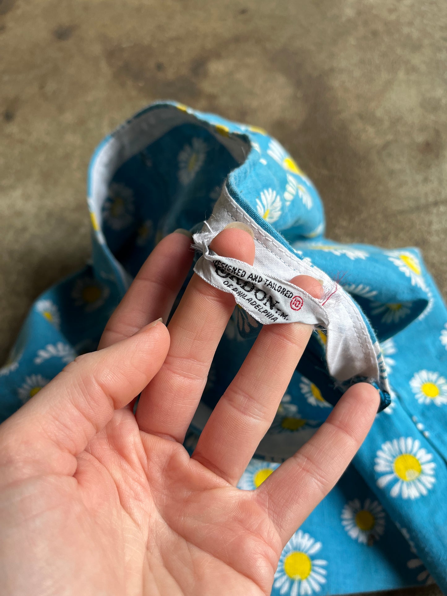 1970s Daisy Print Blue Skort