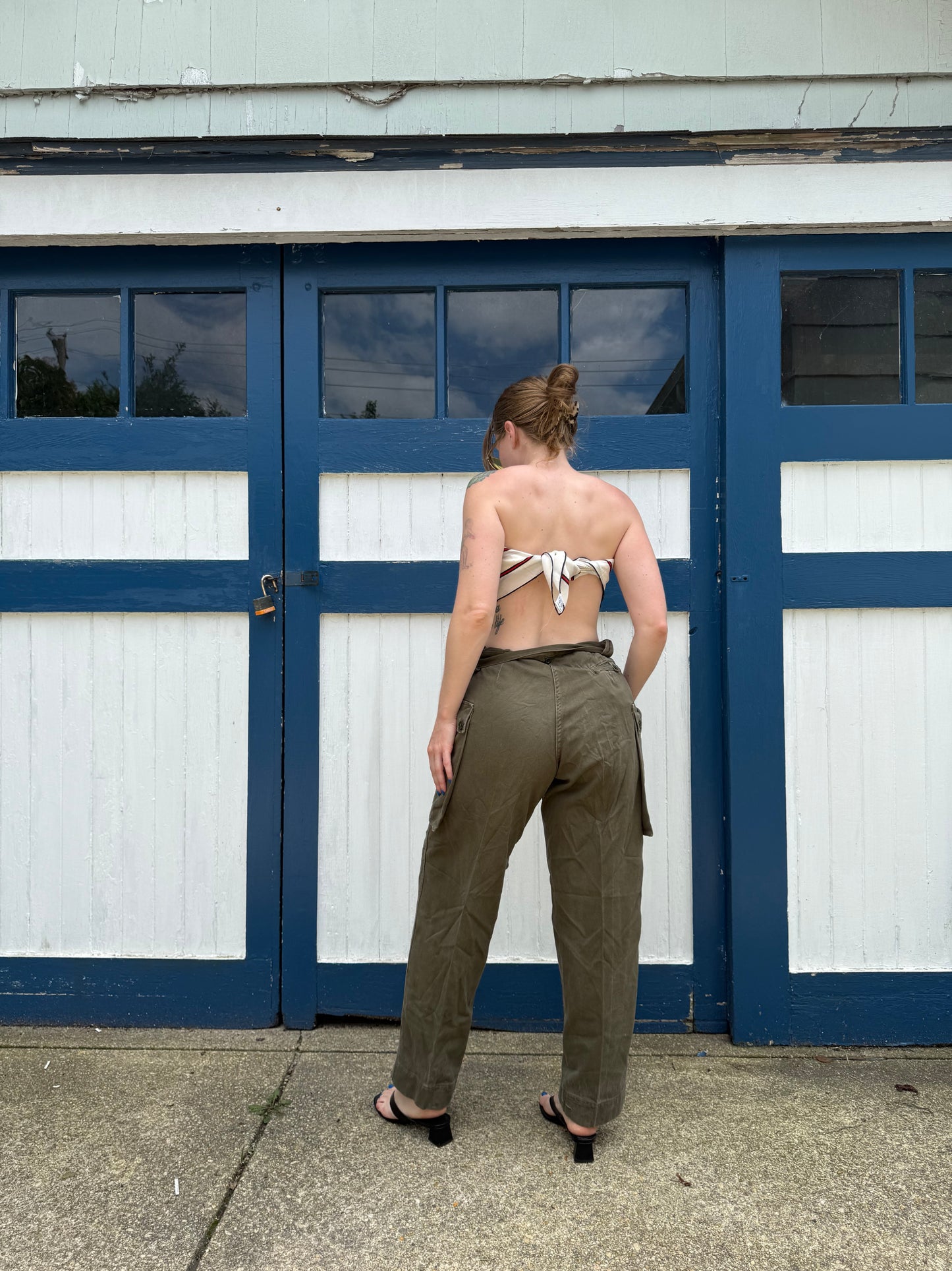 1970s European Military Trousers 28”-32”