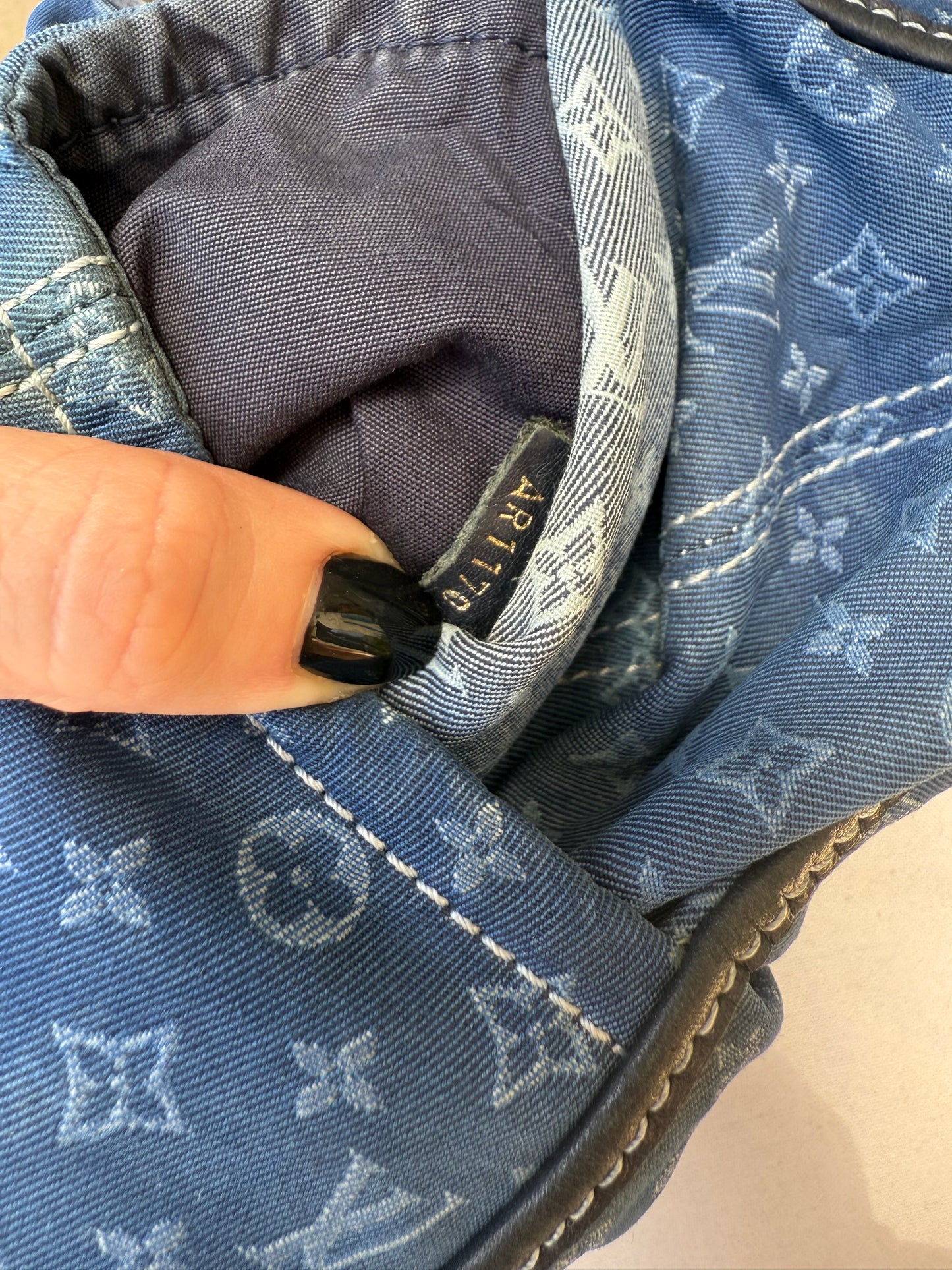 Louis Vuitton Monogram Idylle Romance