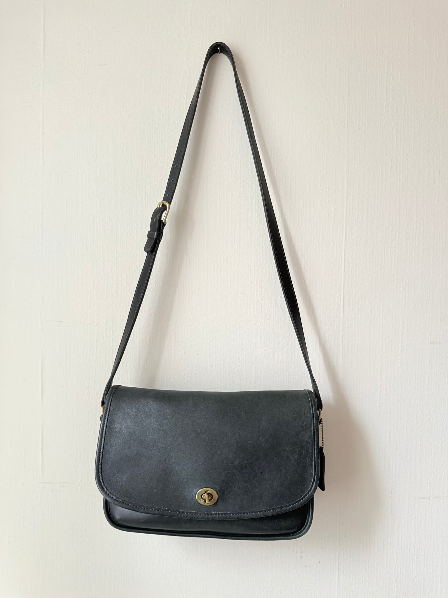 Vintage Coach City Bag Dark Green Crossbody