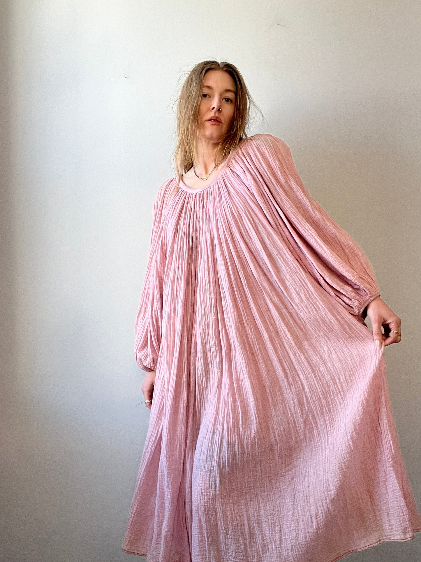 1970s Amerikan Climax Gauzy Cotton Pale Pink Balloon Sleeve Dress