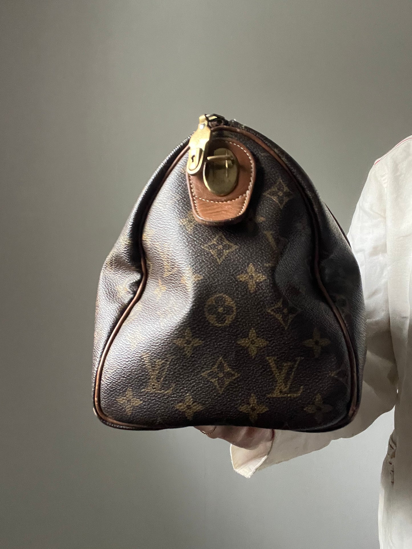 Authentic 1980s Louis Vuitton Speedy 30