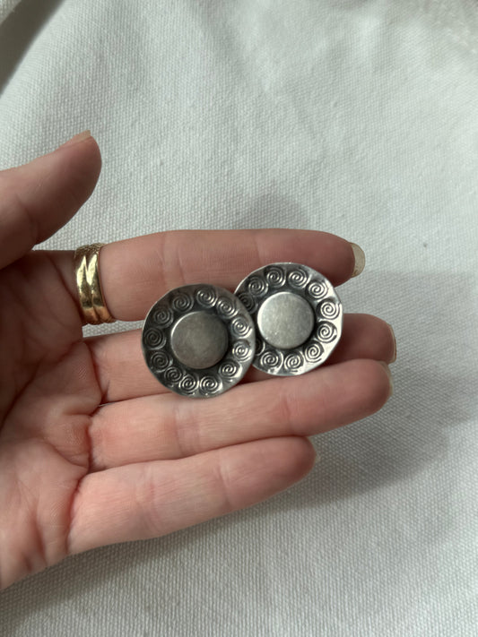 Swirly Circle Earrings So Cool