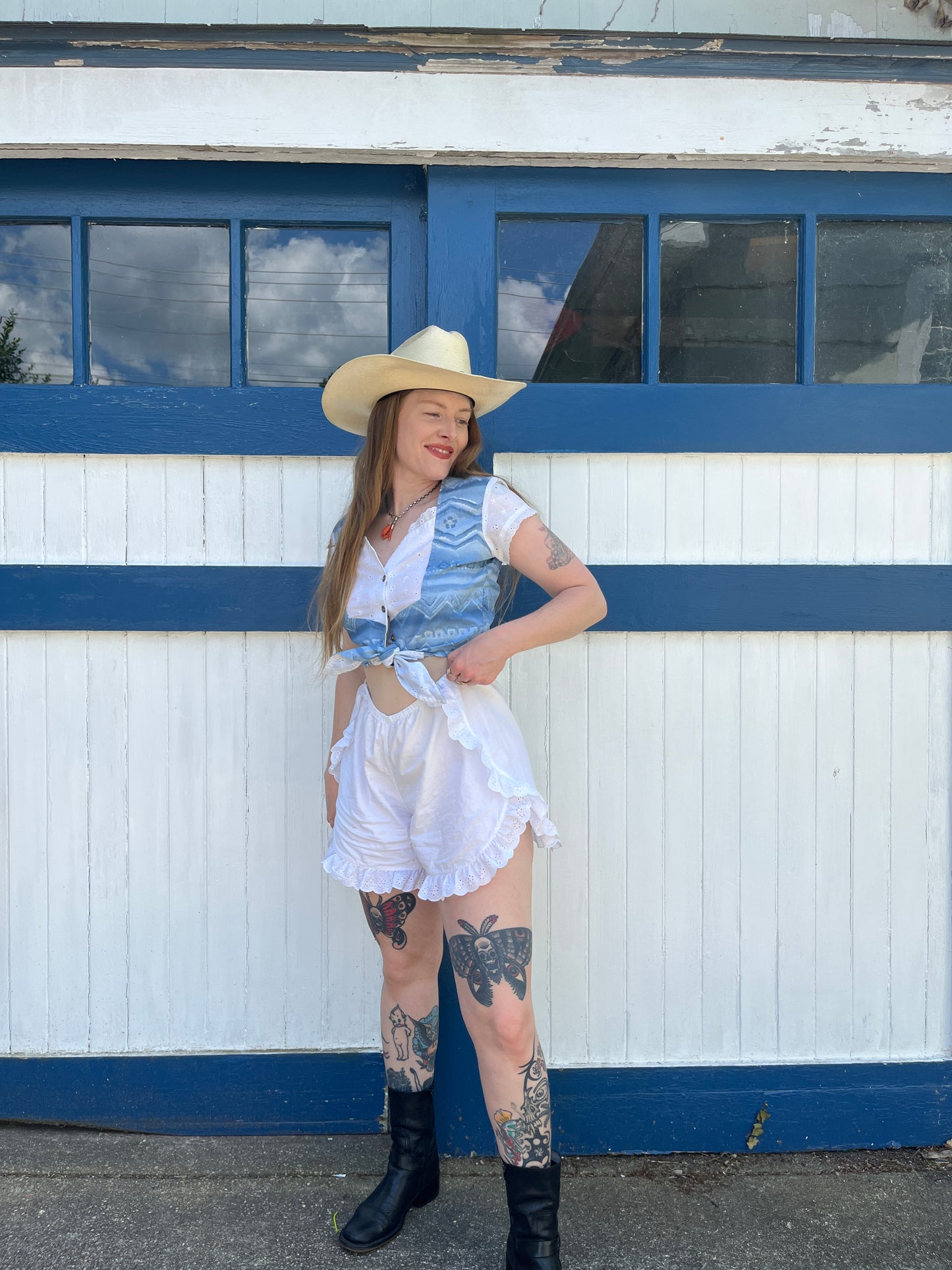 Vintage 1980s White Eyelet Western Cropped Button Up