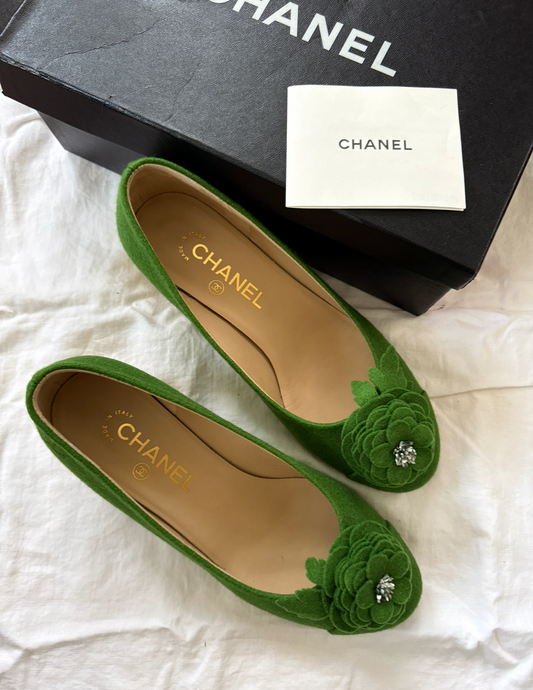 Kelly Green Chanel Camelia Felted Pumps 38C