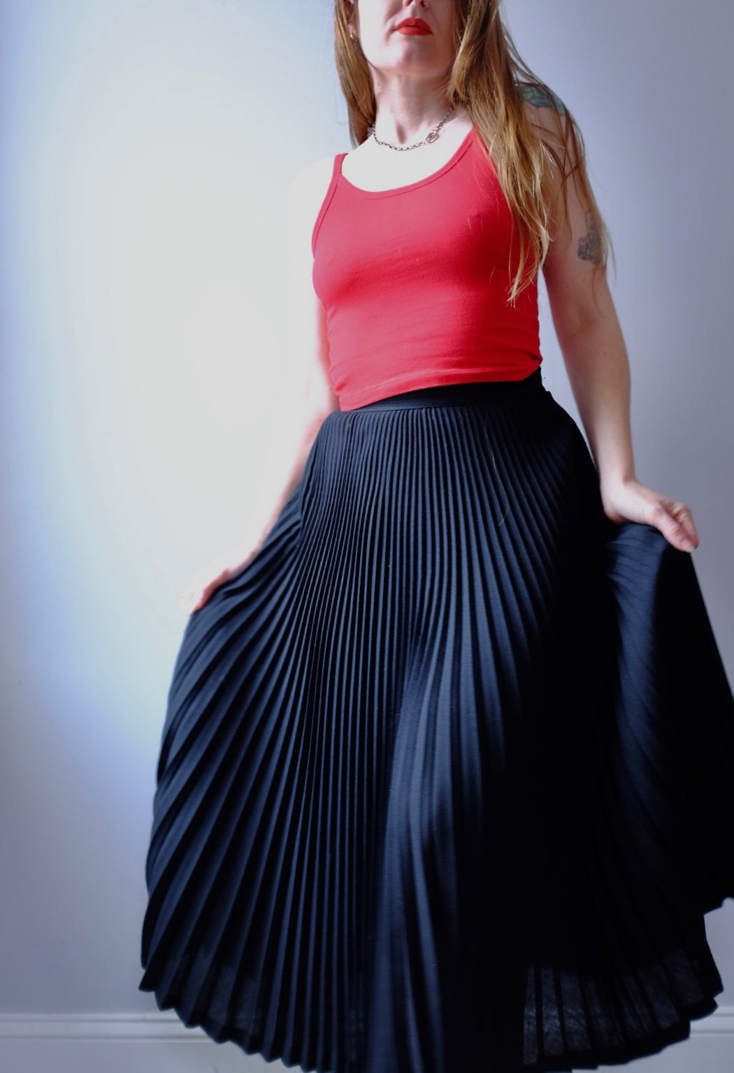 1960’s Black Accordion Style Skirt S