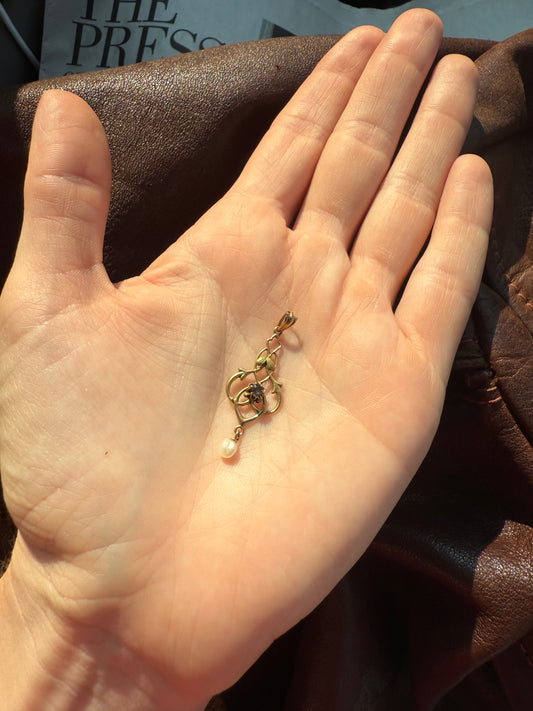 10K Gold Victorian Era Pendant