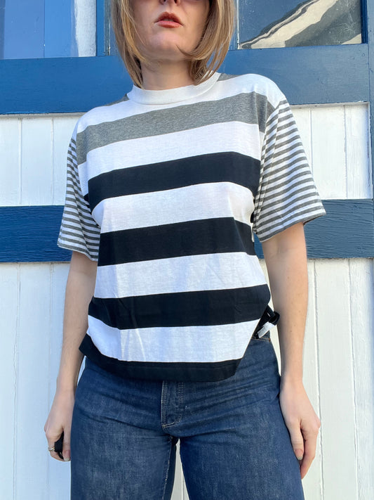 1980s Black and Grey Striped Tee M/L