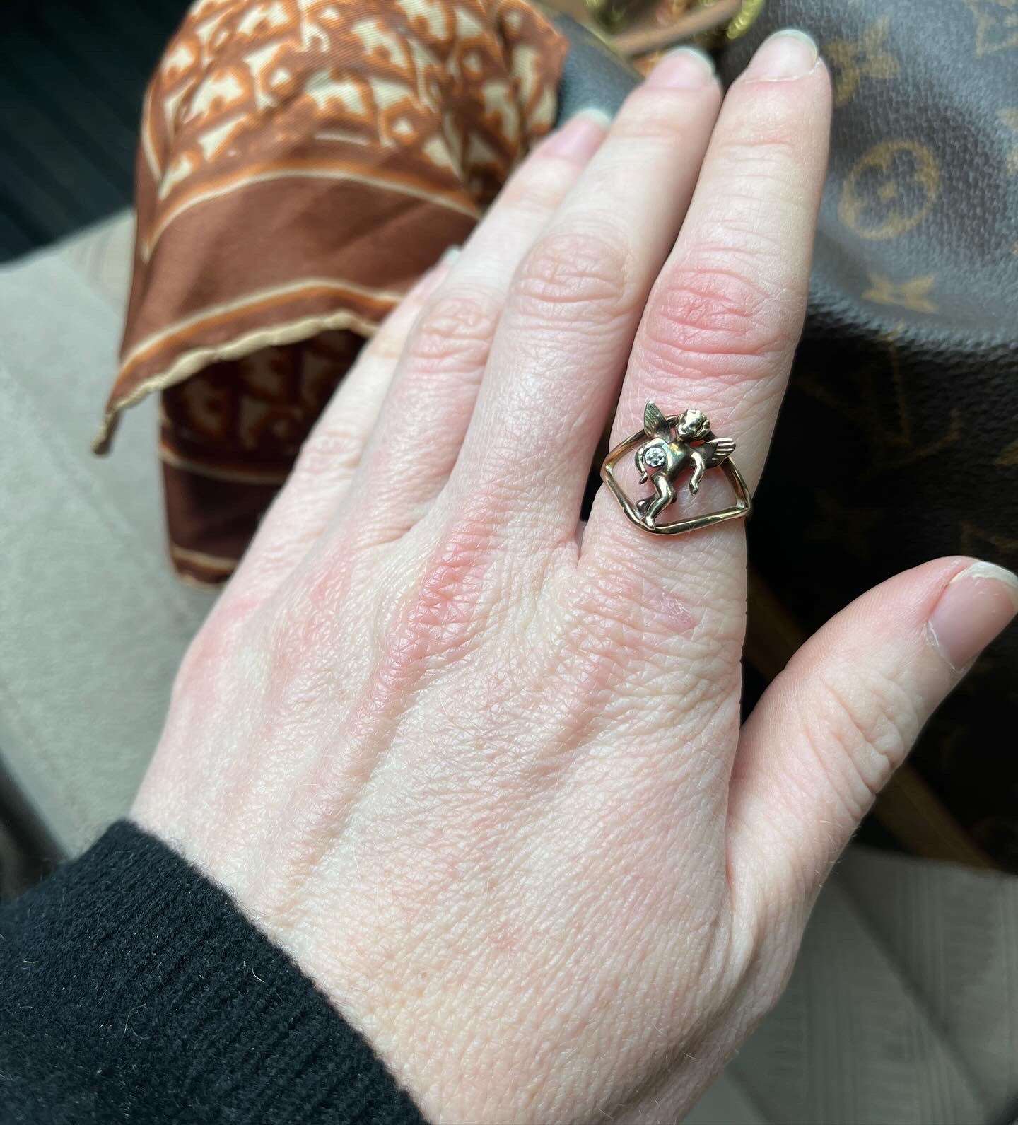 10K Gold Vintage Cherub Ring Size 7