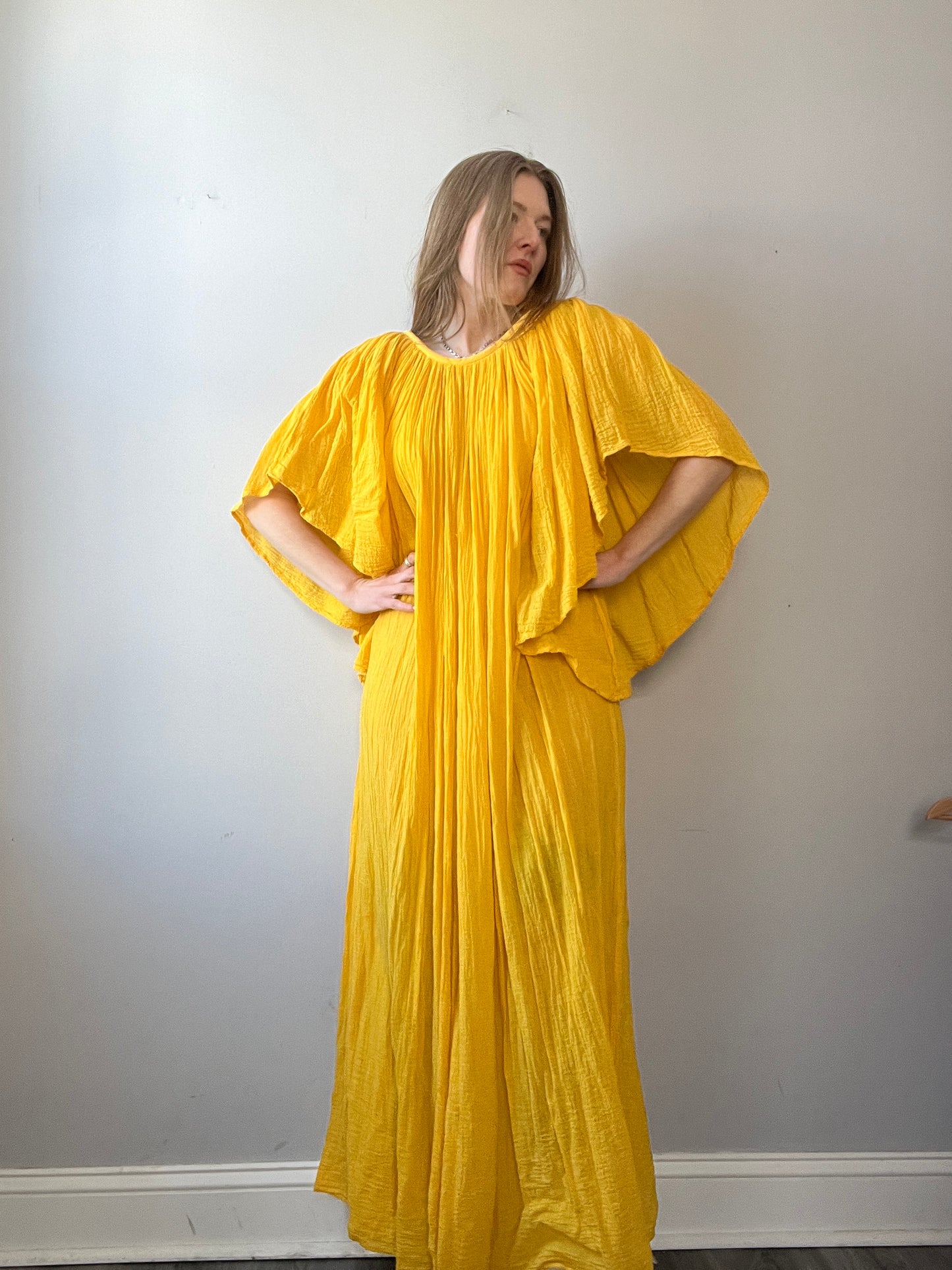 1970s Amerikan Climax Gauzy Cotton Yellow Flutter Sleeve Dress