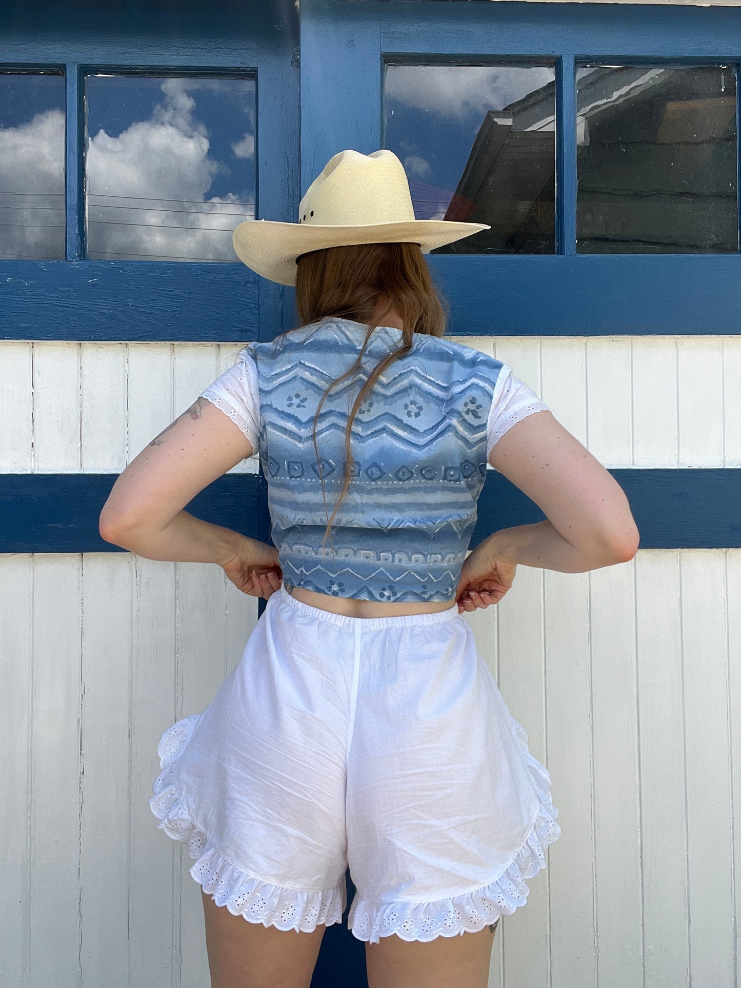 Vintage 1980s White Eyelet Western Cropped Button Up