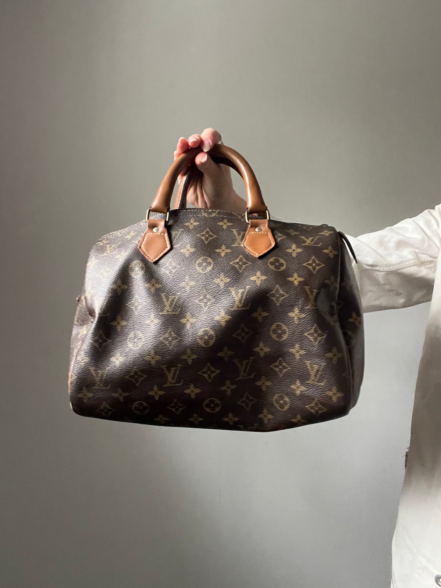 Authentic 1980s Louis Vuitton Speedy 30