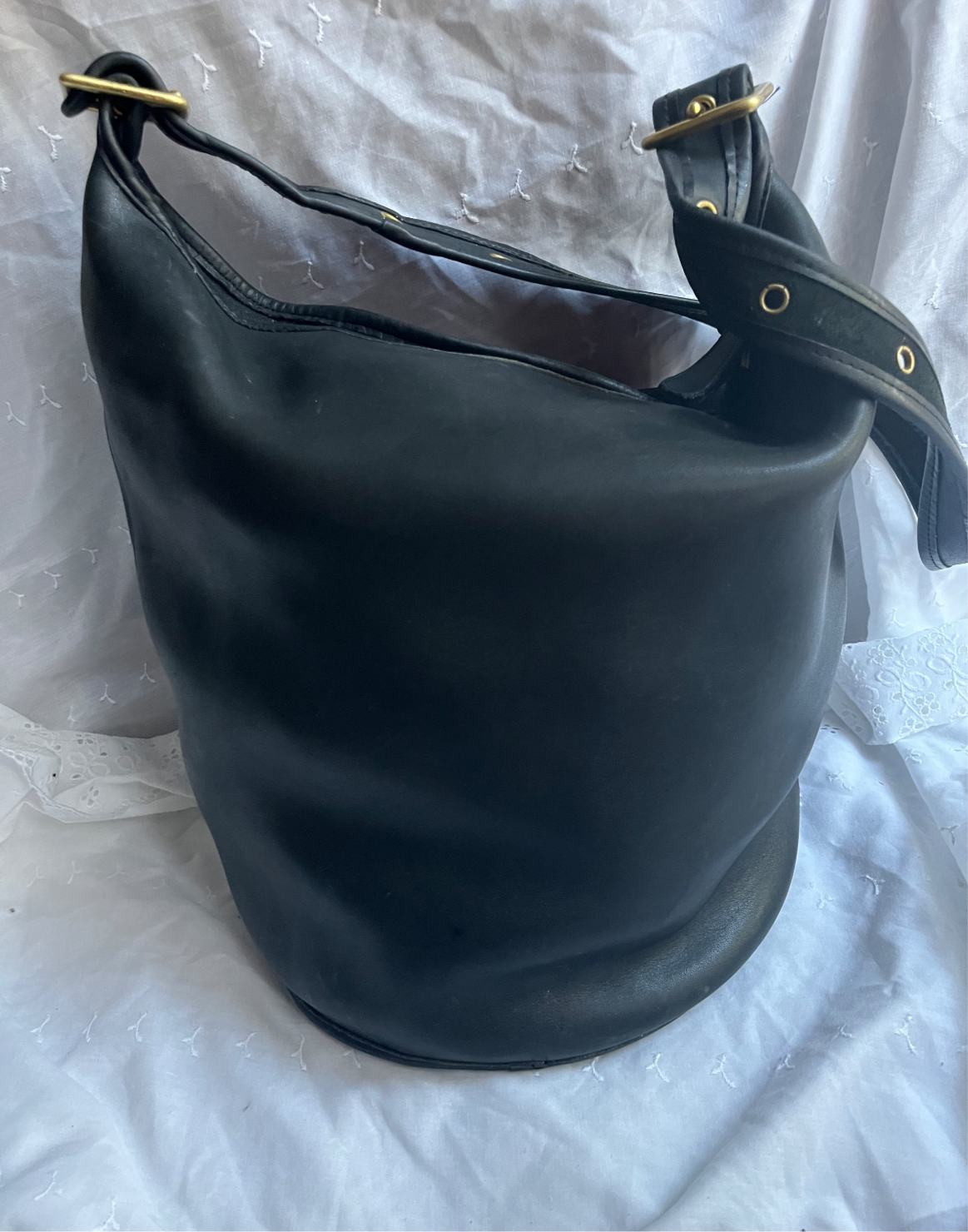 Vintage 1990s Large Bucket Bag 9085