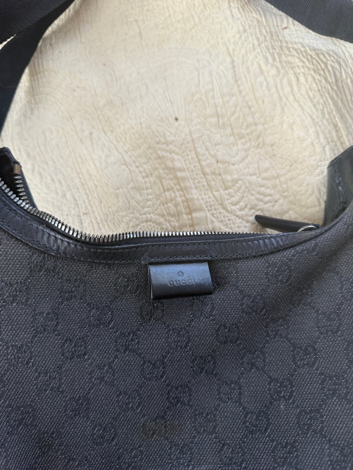Authentic Y2K Gucci GG Black Purse