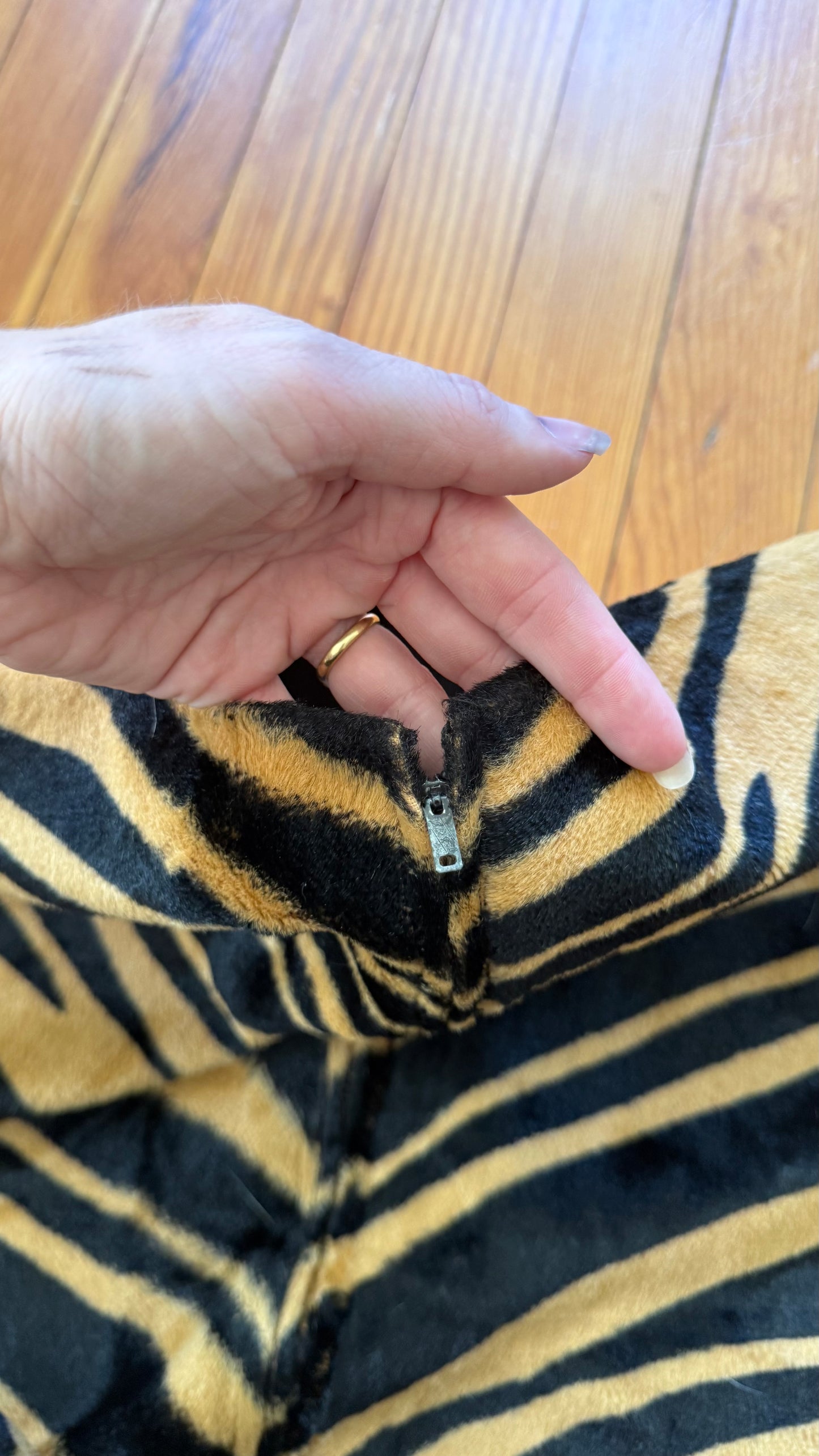 1960s Tiger Print Velvet-y Shift Dress S