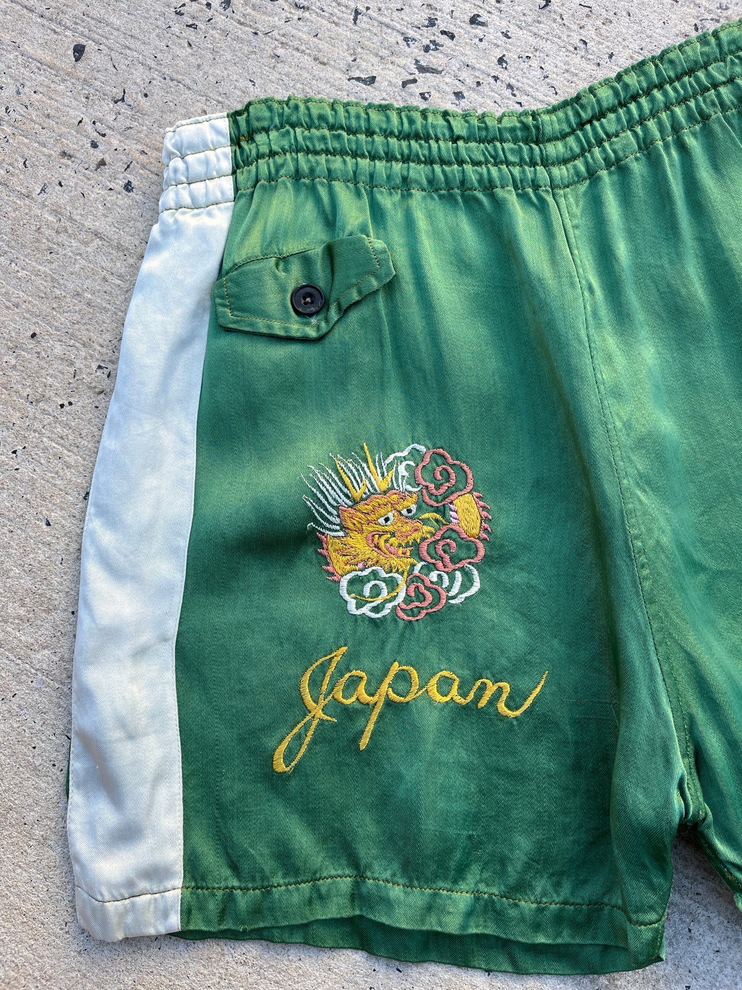 1940s Japanese Silk Souvenir Shorts 28” - 32”