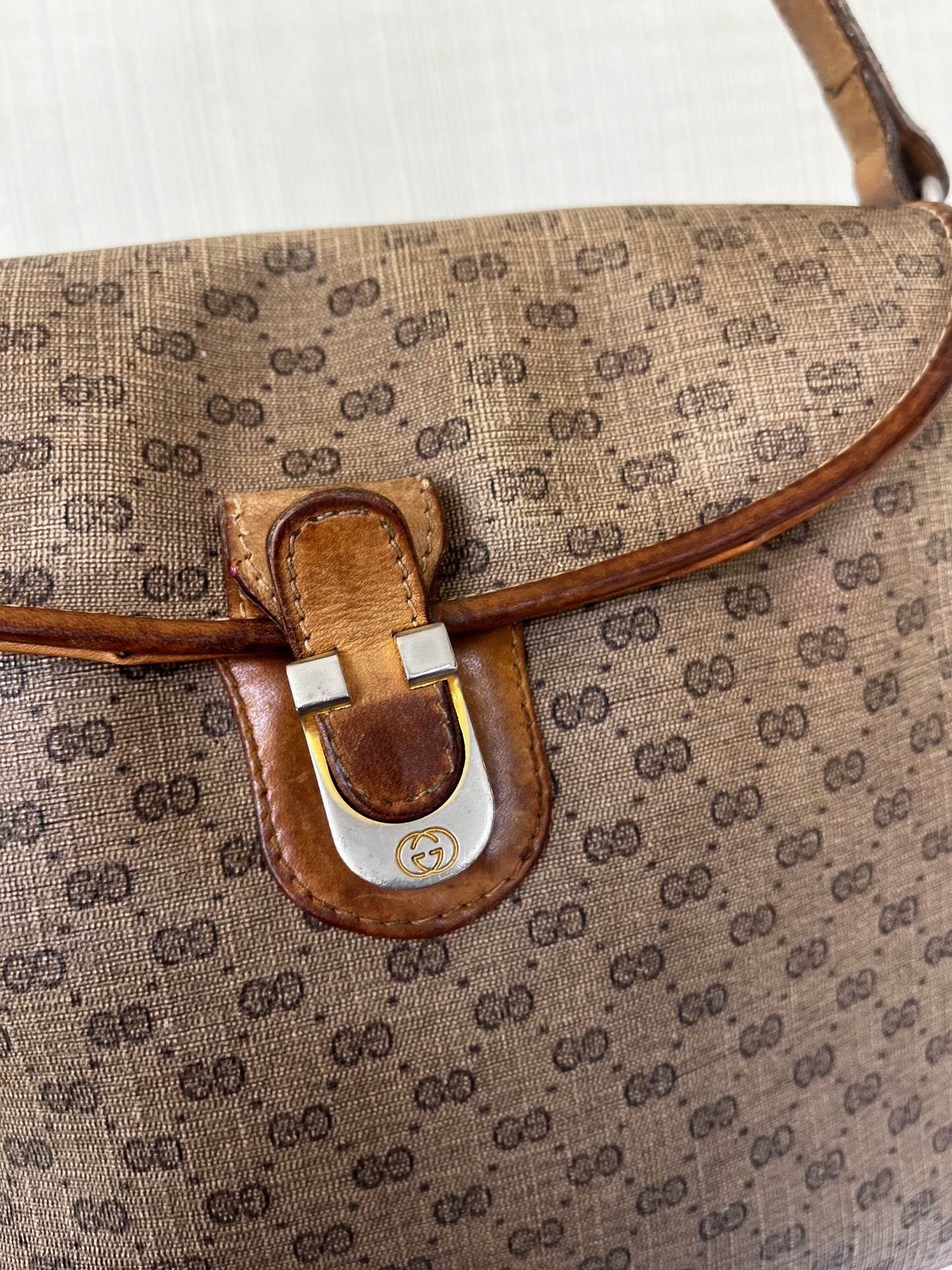 Vintage 1980s Gucci Crossbody Purse Guccissima
