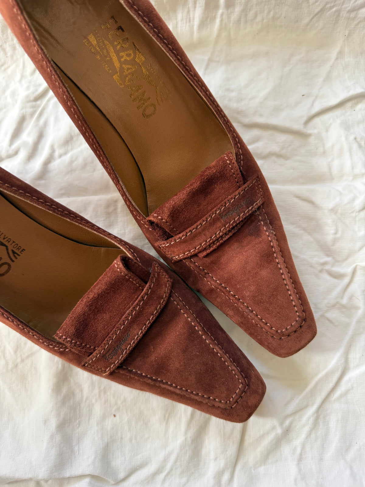 Vintage Rust Brown Ferragamo Suede Leather Pumps 7.5