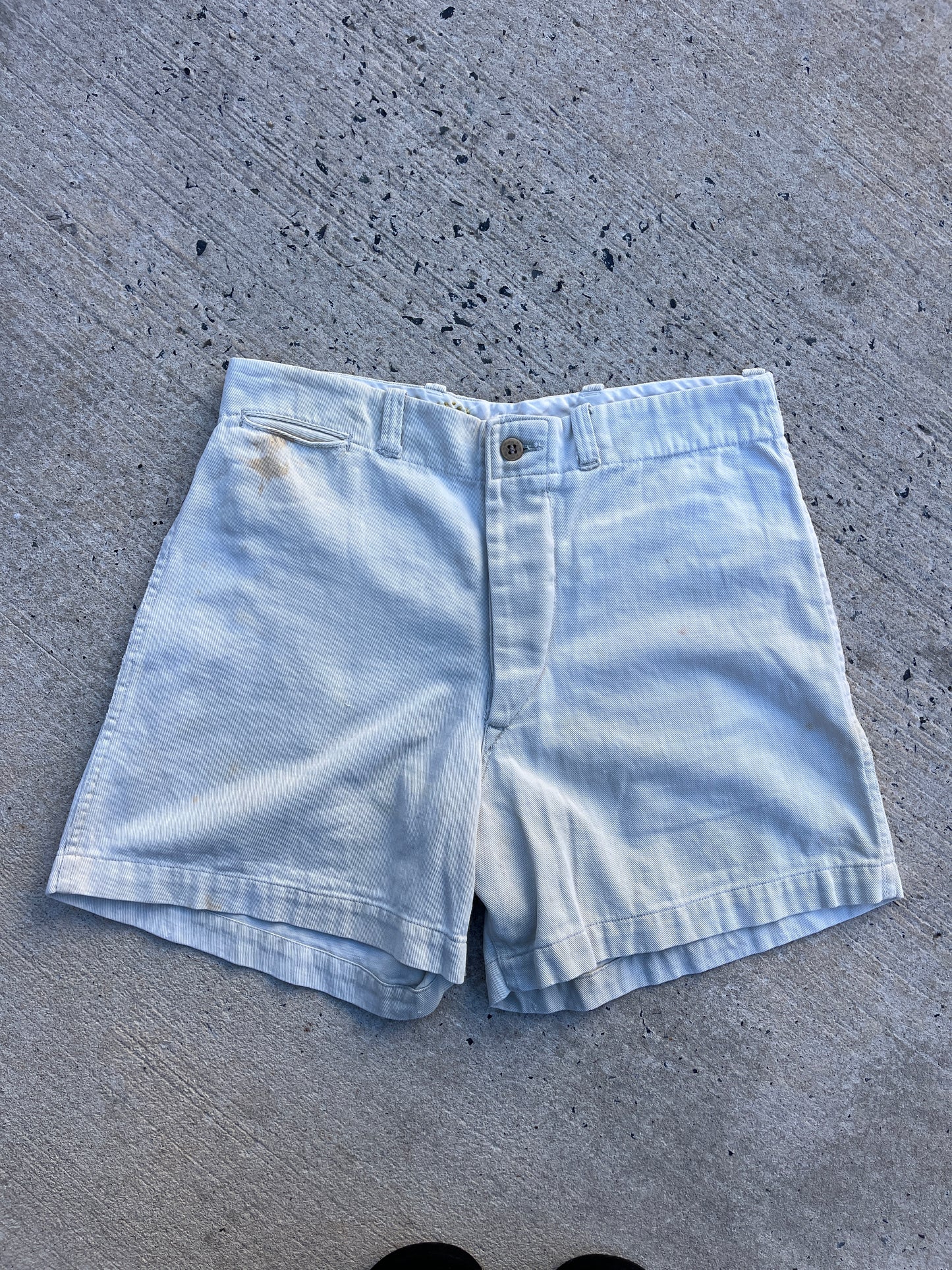 1930s 1940s Off White Button Fly Shorts 28”