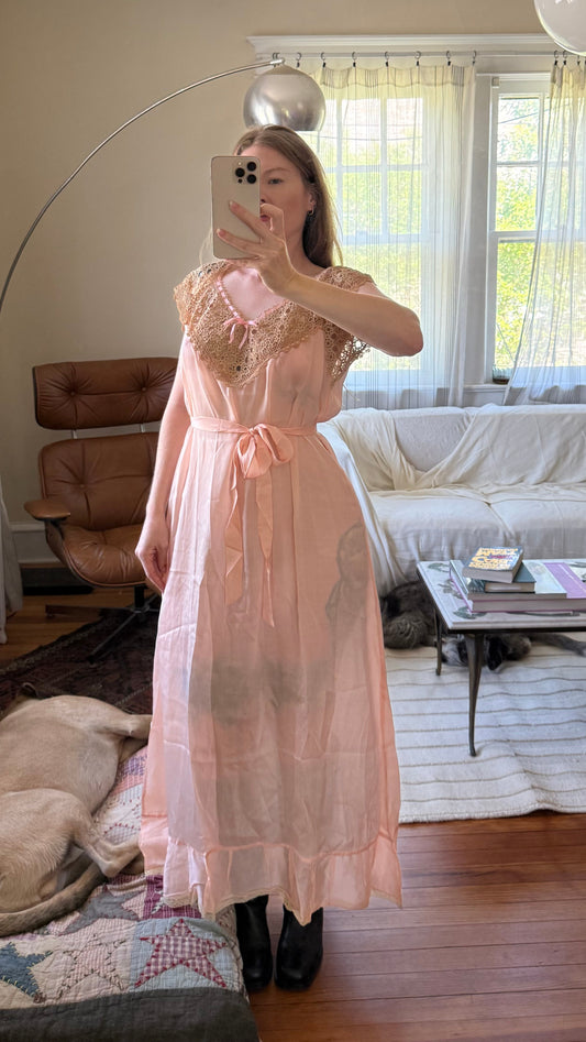 1920s or 1930s Victorian Era Pink Silk Maxi Dress with Belt Tie S to L