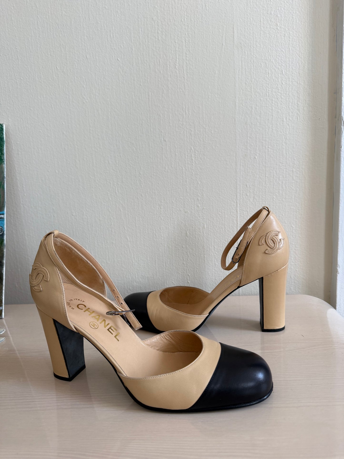 1990s Chanel CC Mary Jane Pumps EU 38 7.5/8