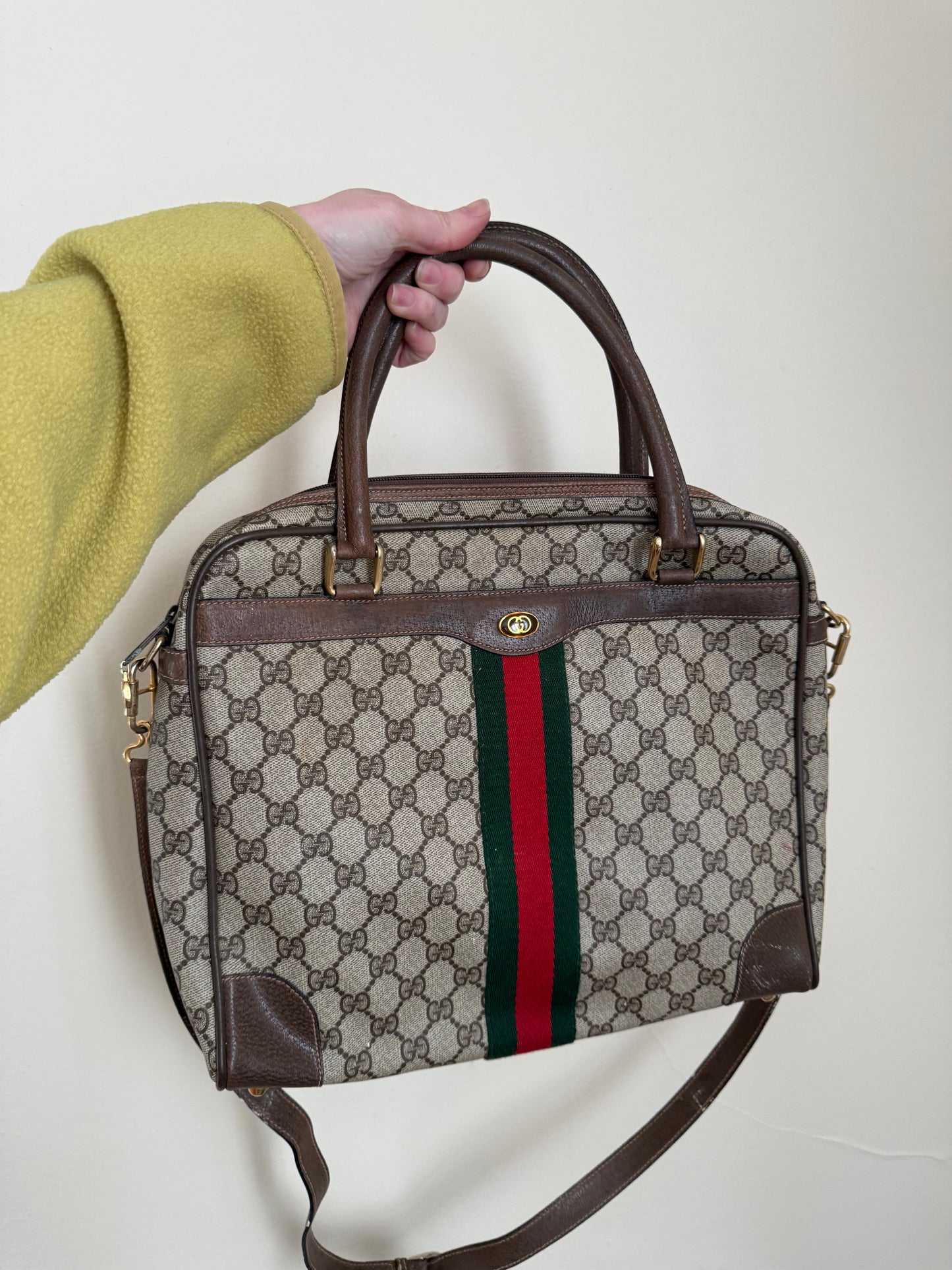 Authentic Vintage 1980s Gucci GG Supreme Sherry Line Handbag