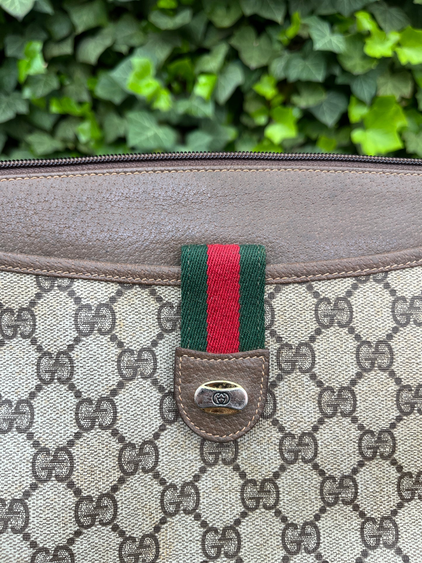 Authentic Vintage Gucci GG Monogram Supreme Sherry Web Ophidia Clutch Crossbody Bag