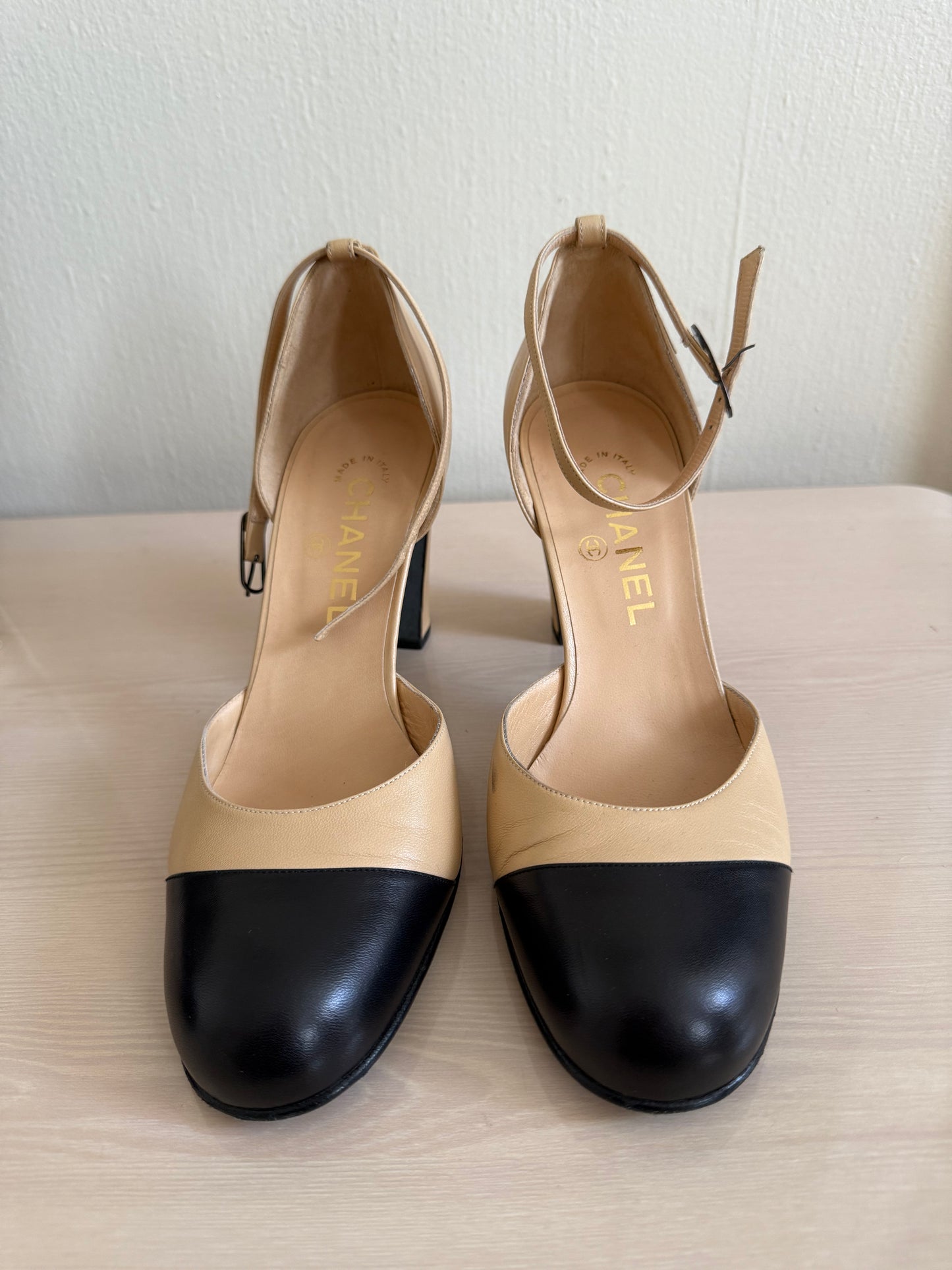 1990s Chanel CC Mary Jane Pumps EU 38 7.5/8