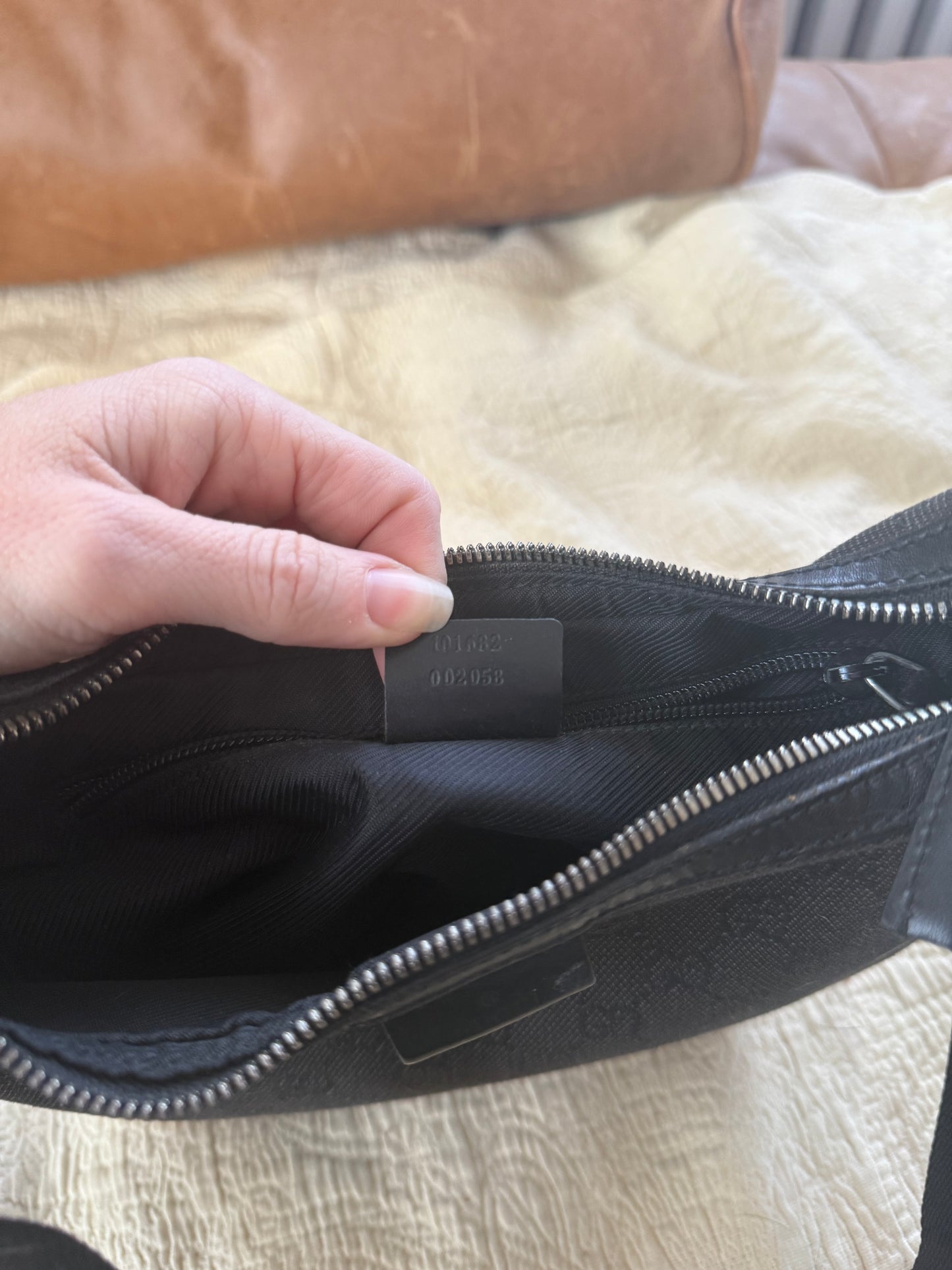 Authentic Y2K Gucci GG Black Purse