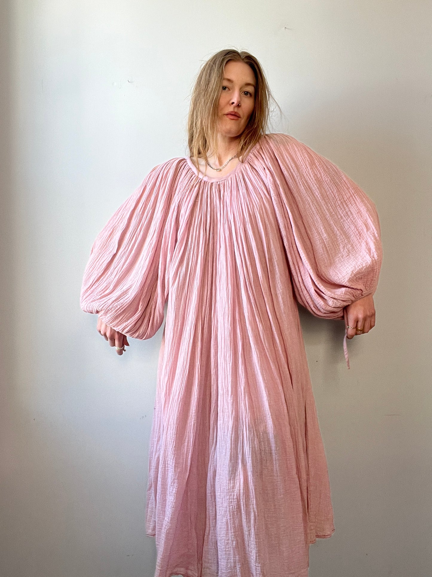 1970s Amerikan Climax Gauzy Cotton Pale Pink Balloon Sleeve Dress