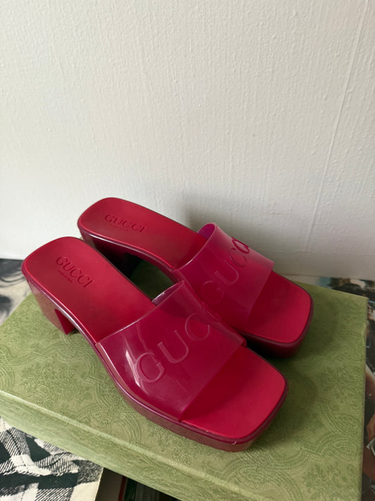 Gucci Pink Sandals