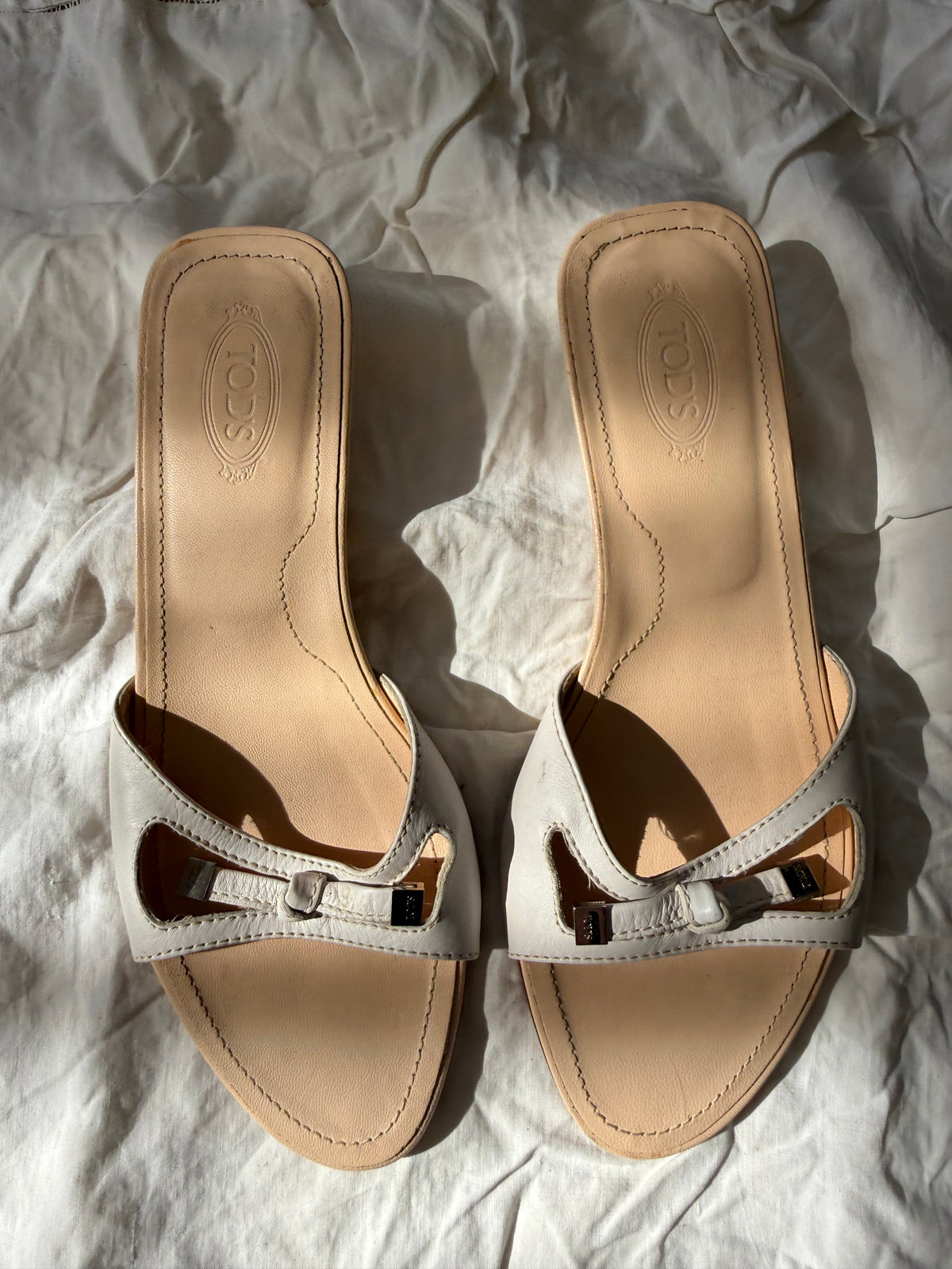 Vintage Tod's White Leather Low Heel Summer Sandal 38.5