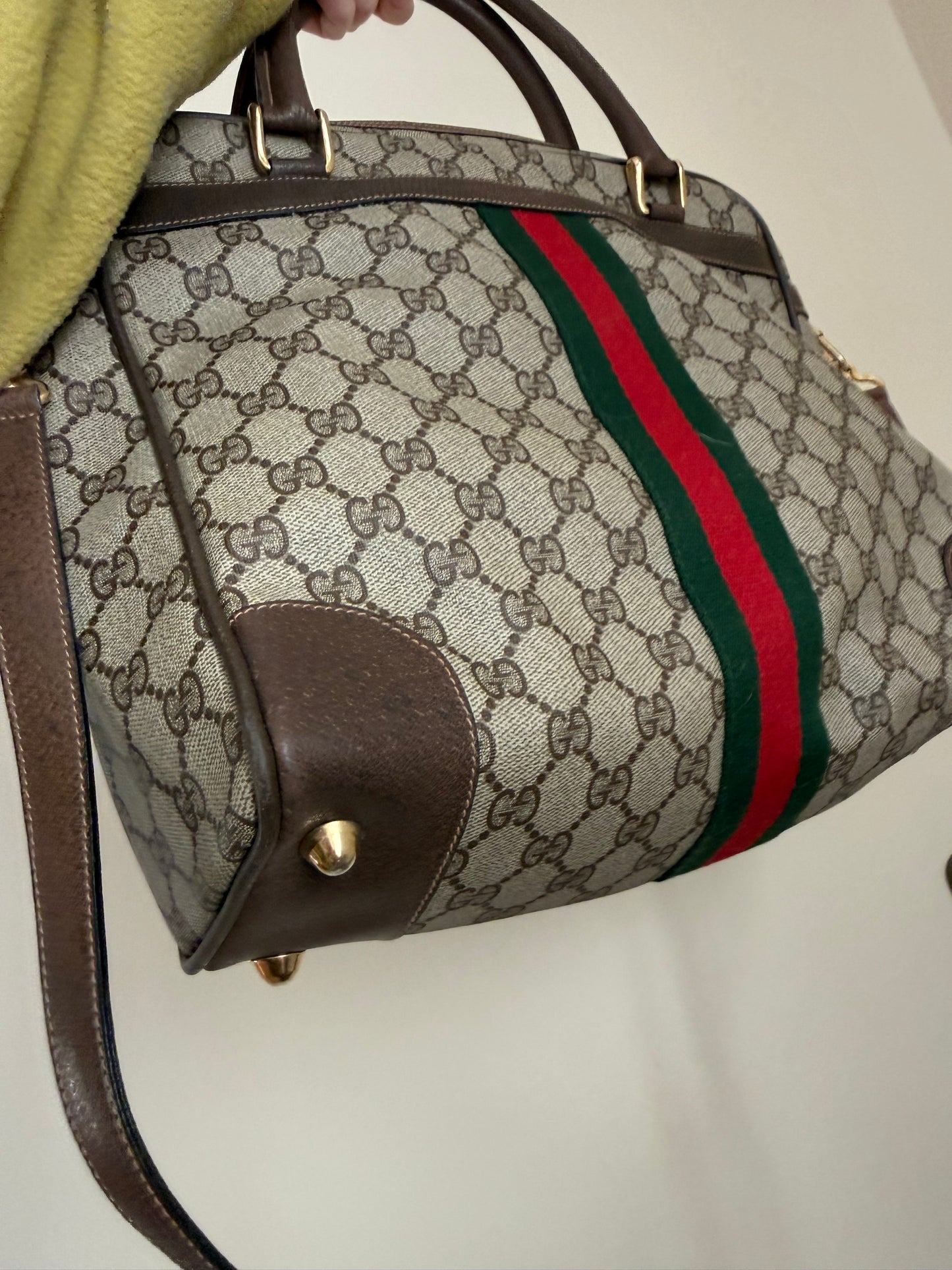Authentic Vintage 1980s Gucci GG Supreme Sherry Line Handbag