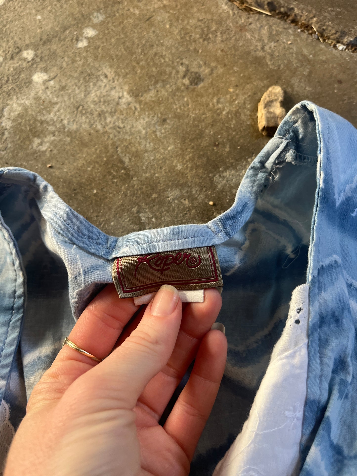 Vintage 1980s White Eyelet Western Cropped Button Up