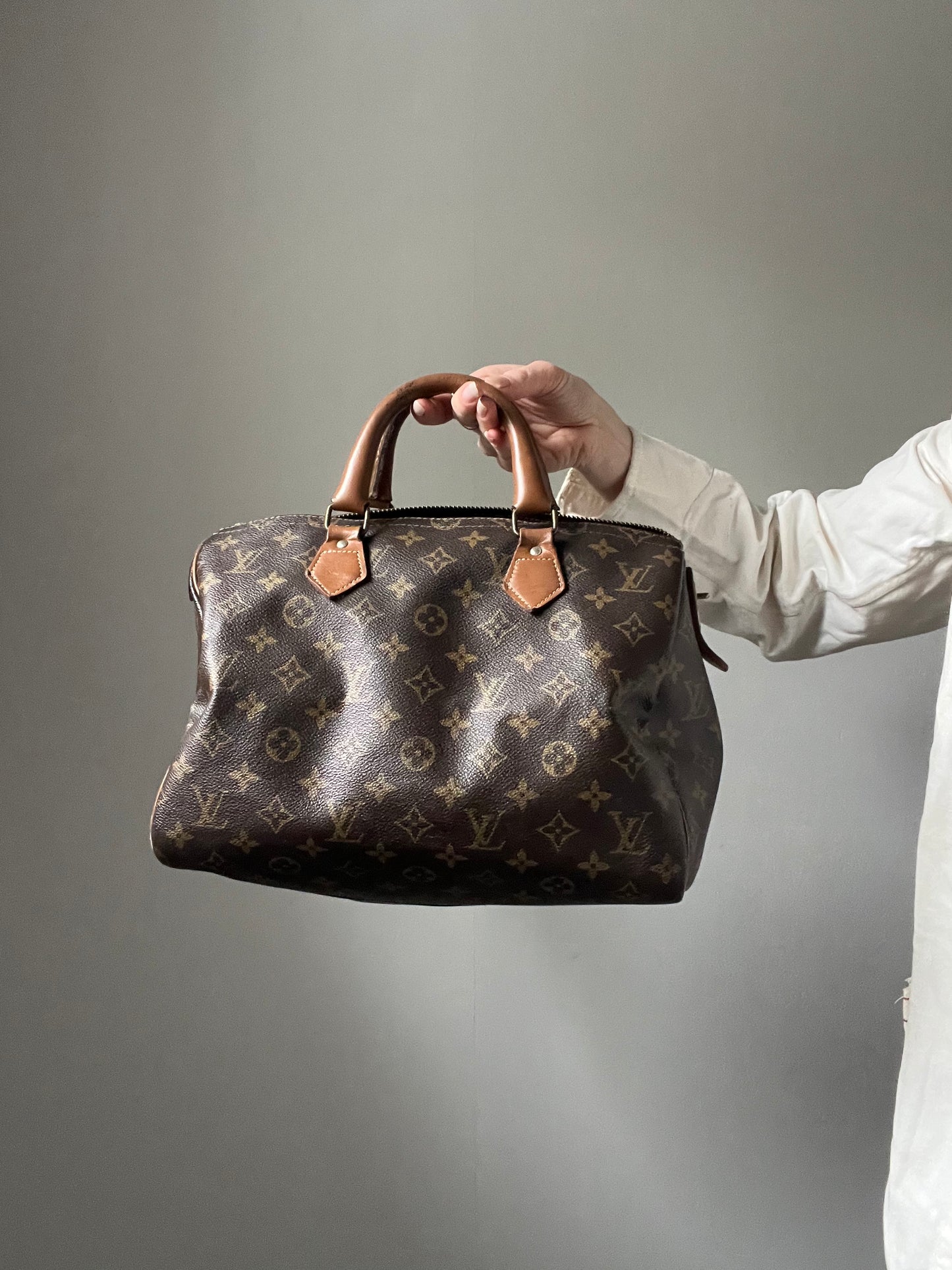 Authentic 1980s Louis Vuitton Speedy 30