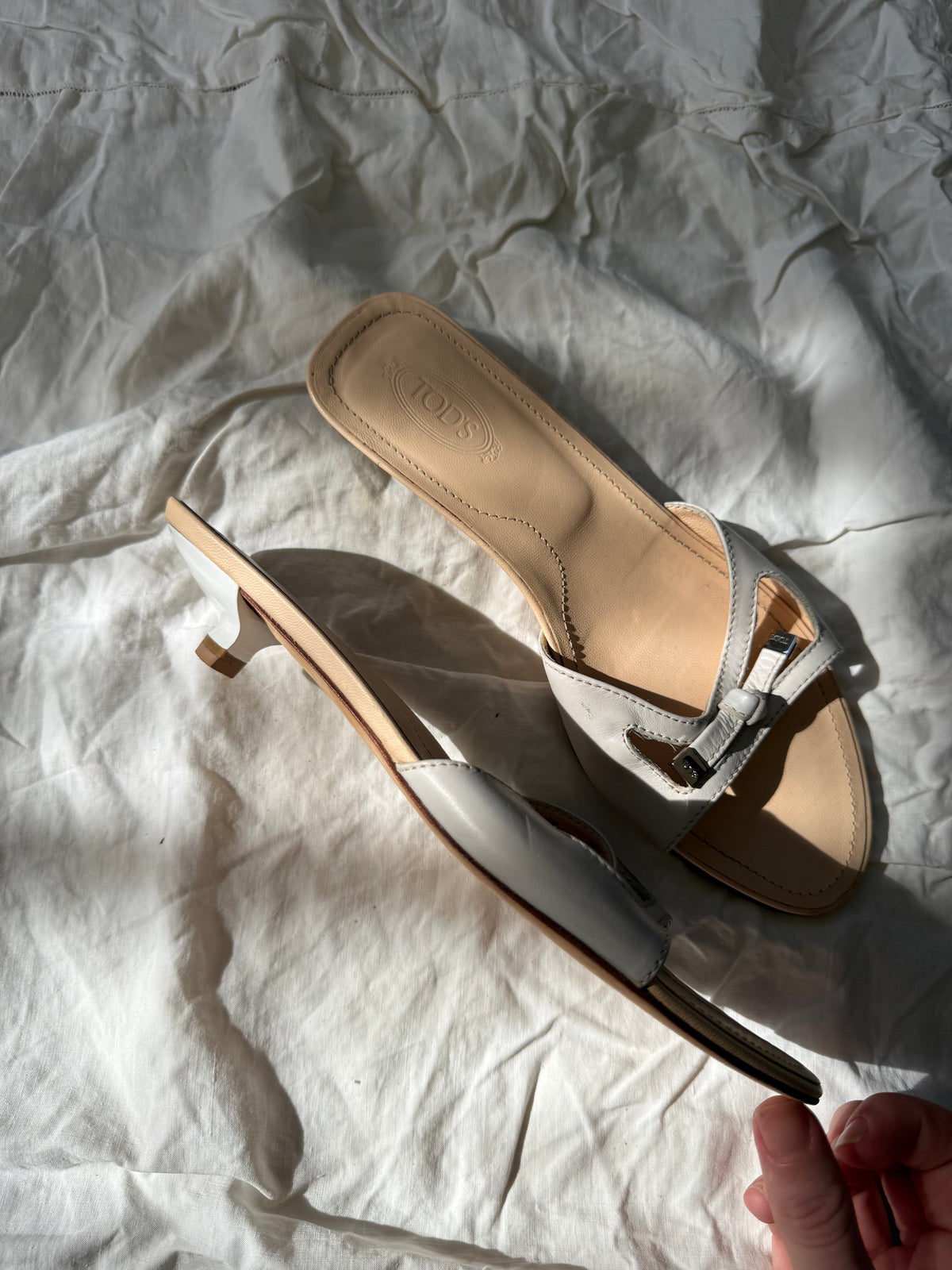 Vintage Tod's White Leather Low Heel Summer Sandal 38.5