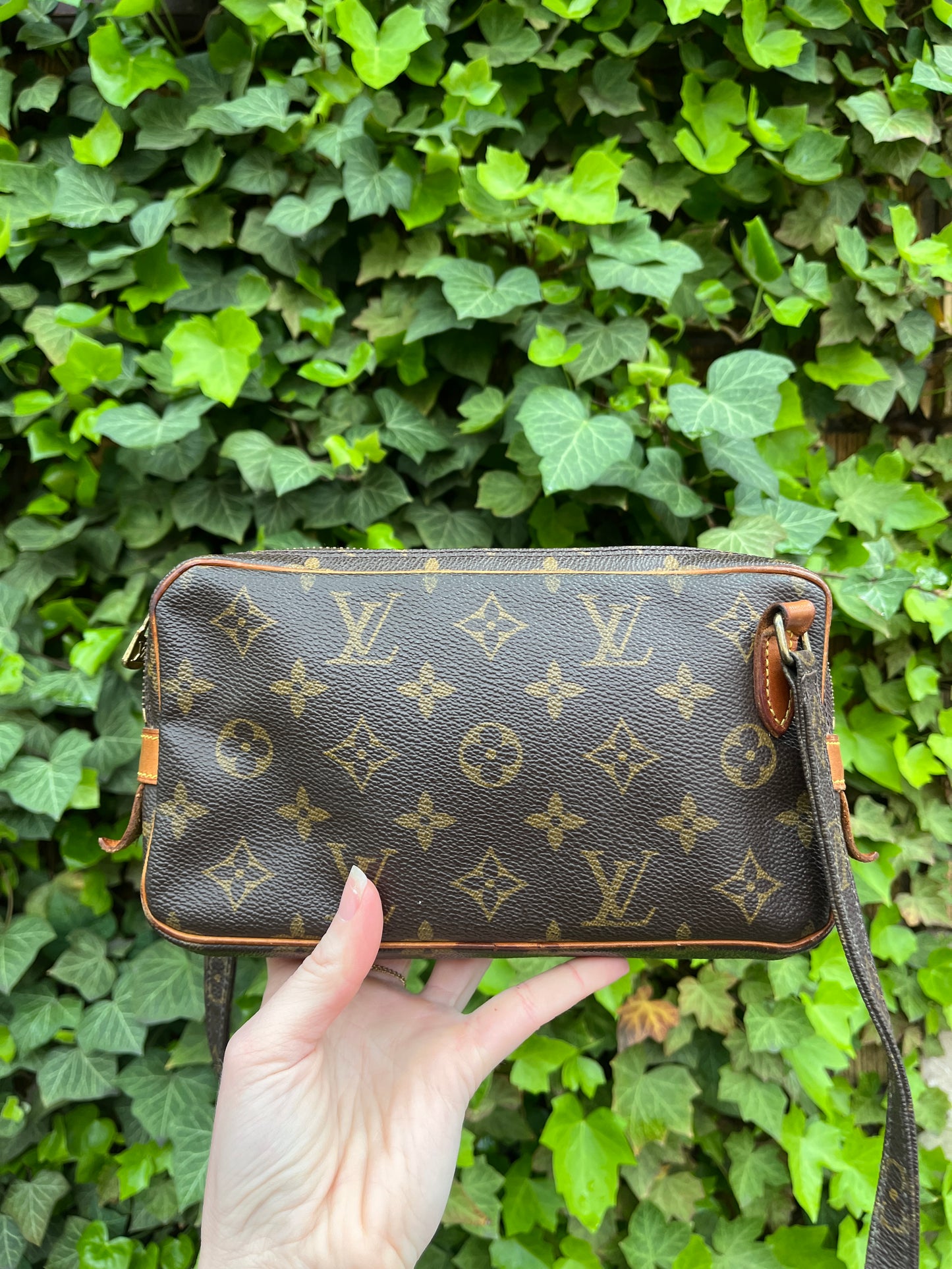 Vintage Louis Vuitton Monogram Pochette Marly Bandouliere