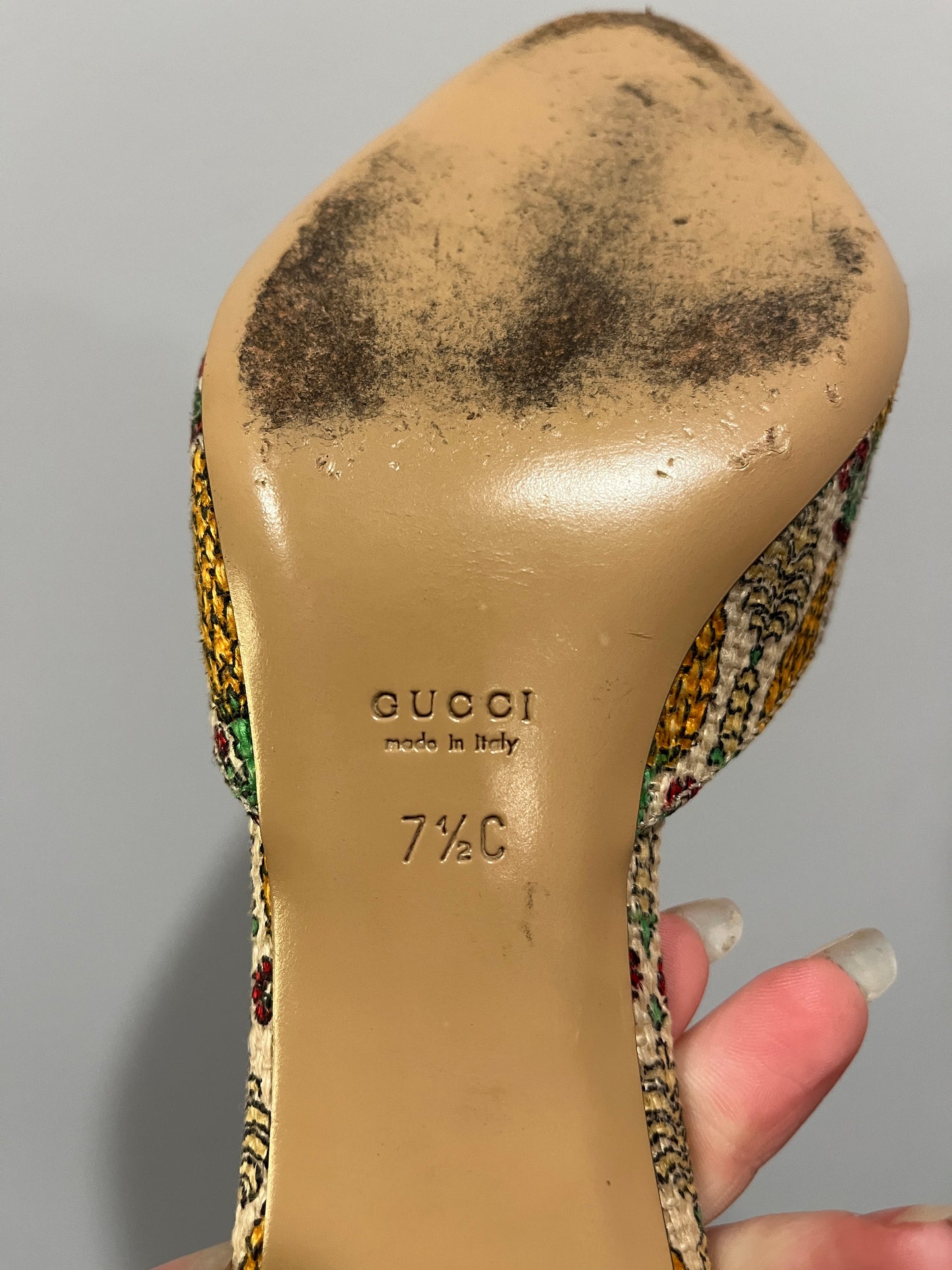 Authentic Gucci Pigna Pineapple Print Canvas Mule Heels 7.5