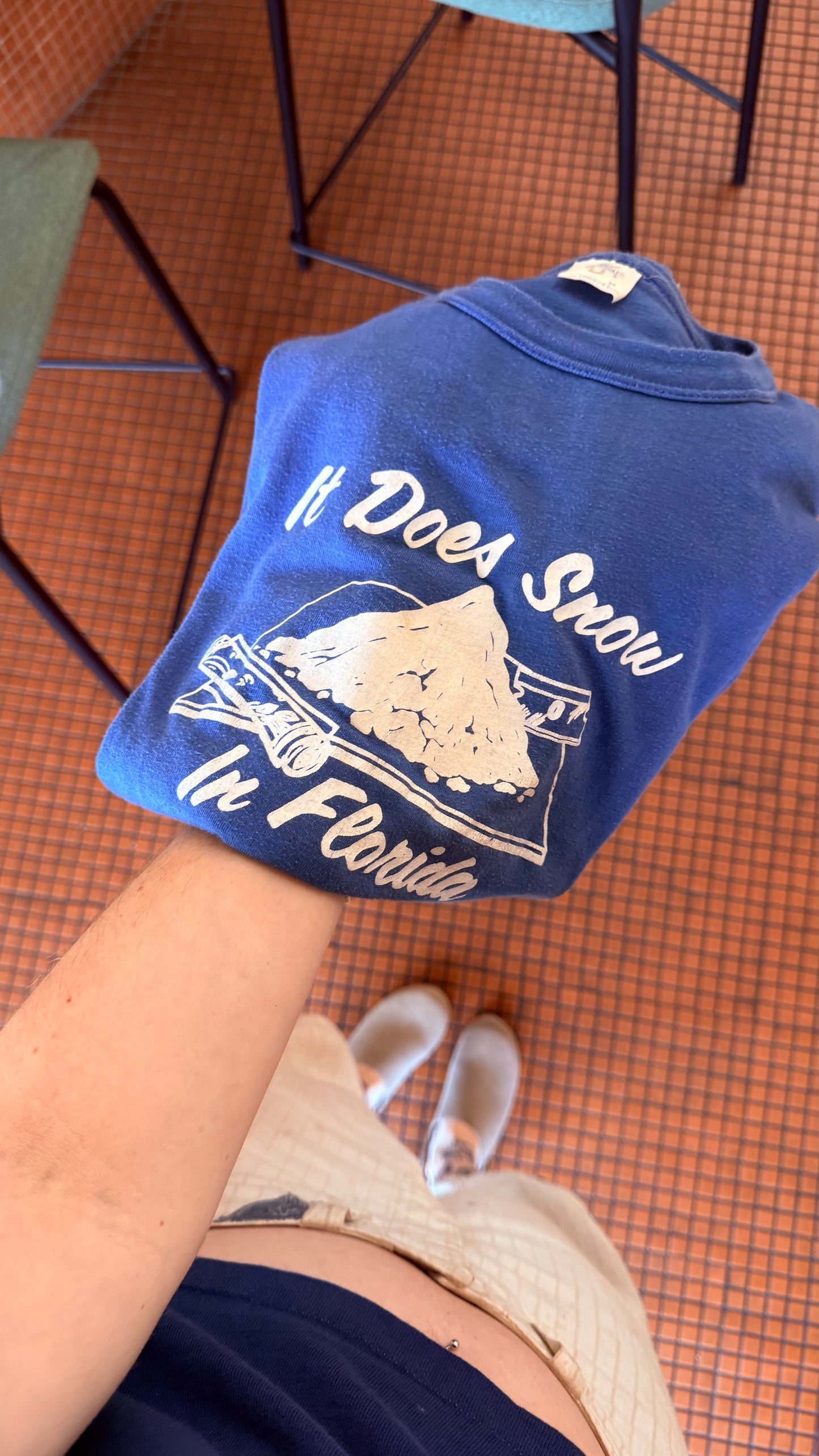 1970s/1980s It Snows in FL Tee